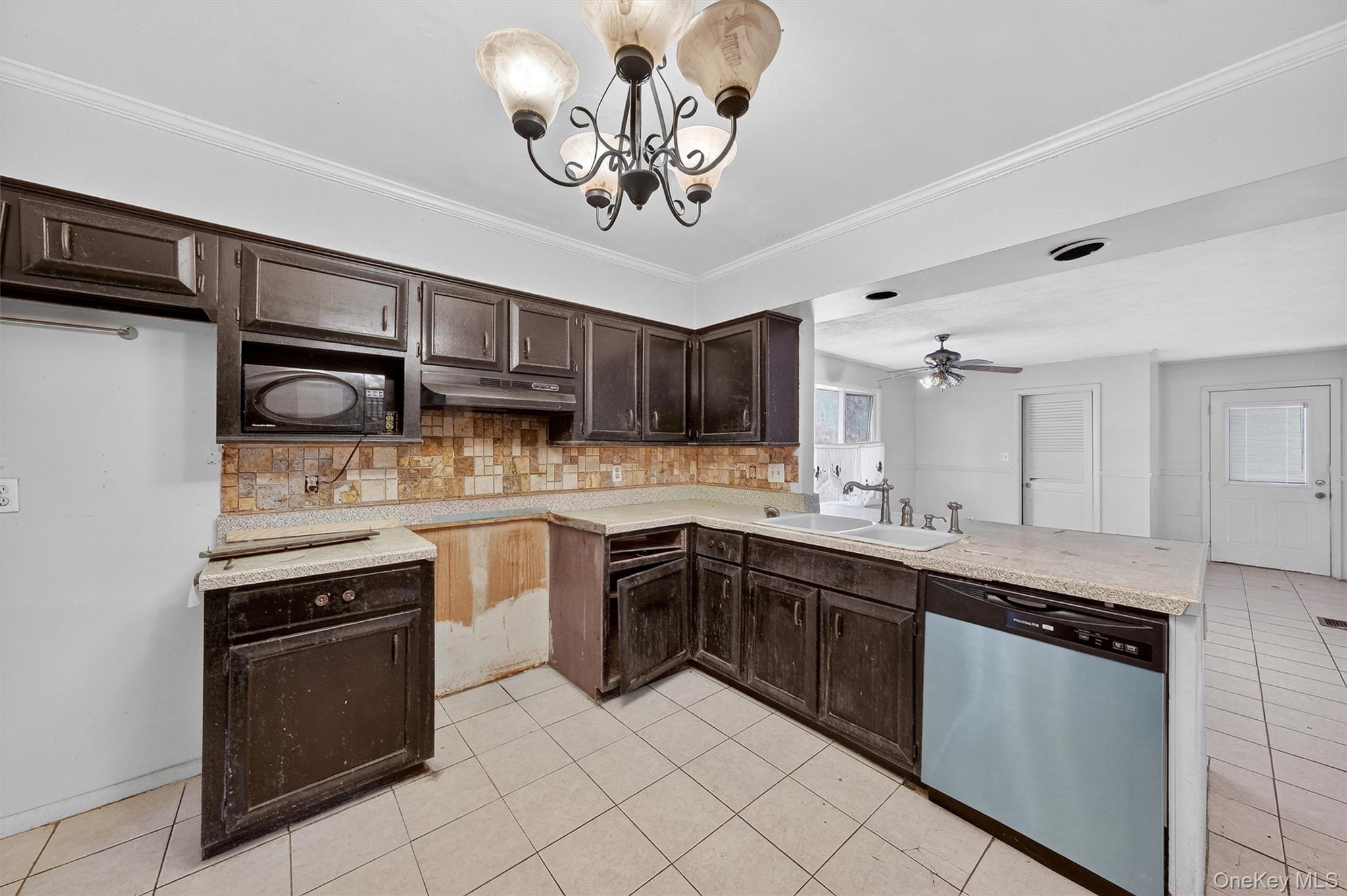 12 Robert Drive Property Photo 22