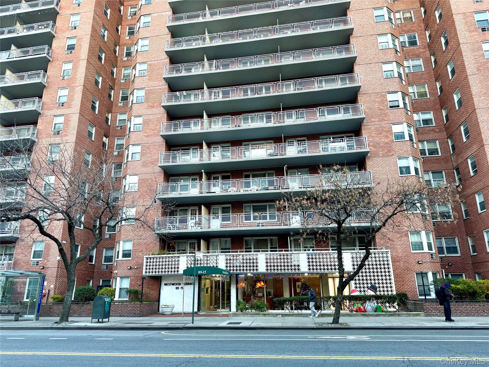 89-15 Parsons Boulevard 9c Property Photo 2