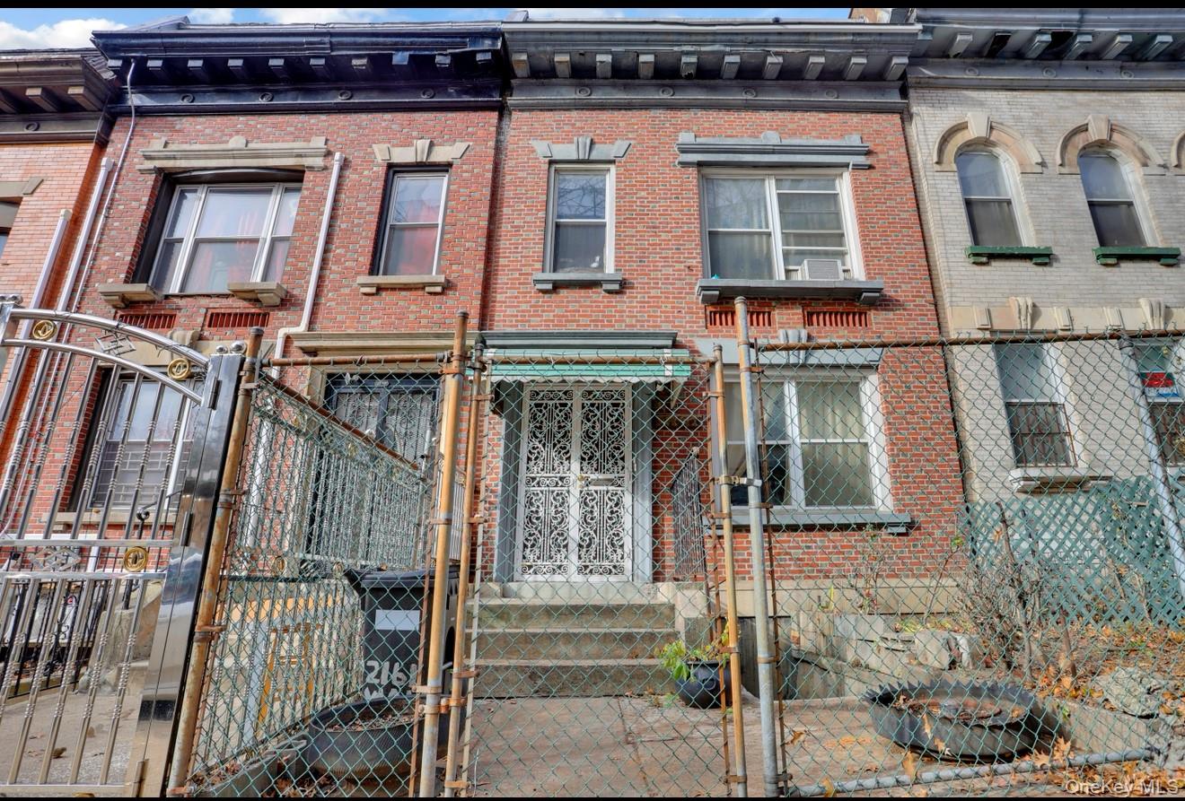 2161 Walton Avenue Property Photo 23