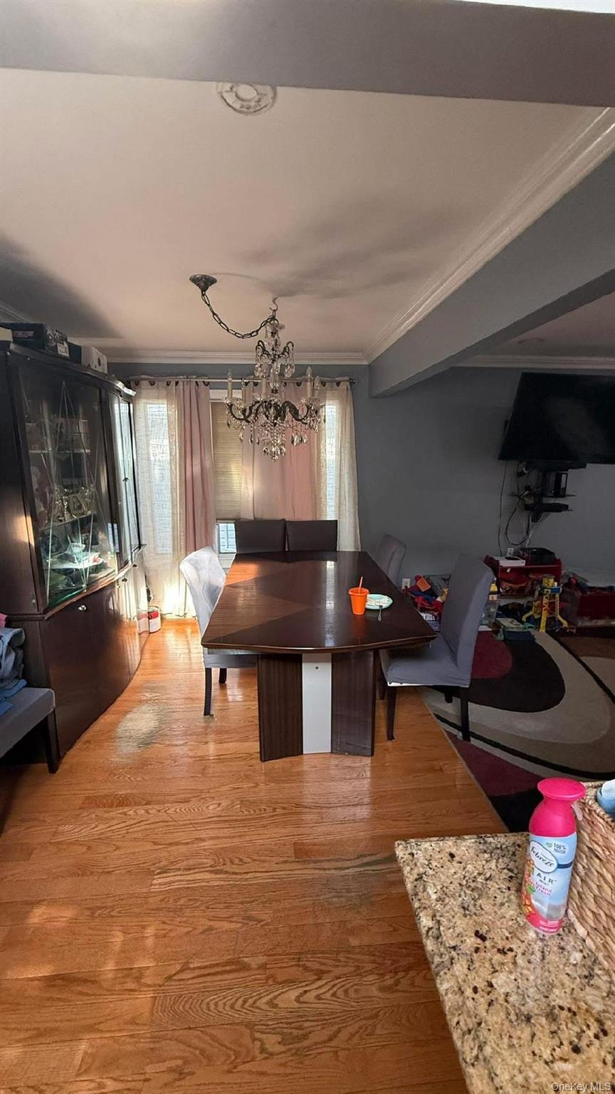 158-40 96th Street Property Photo 4