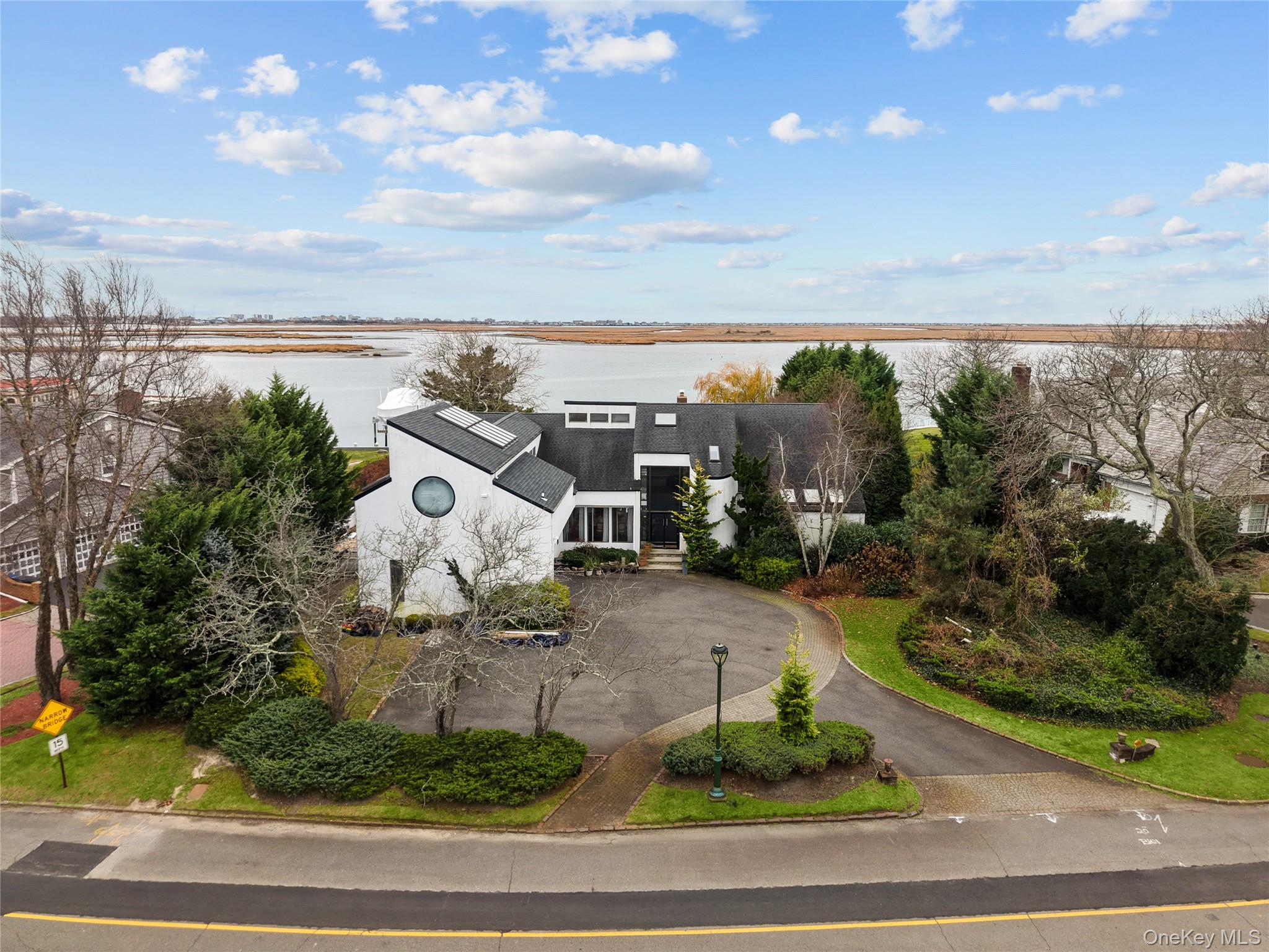 1010 Seawane Drive Property Photo 4