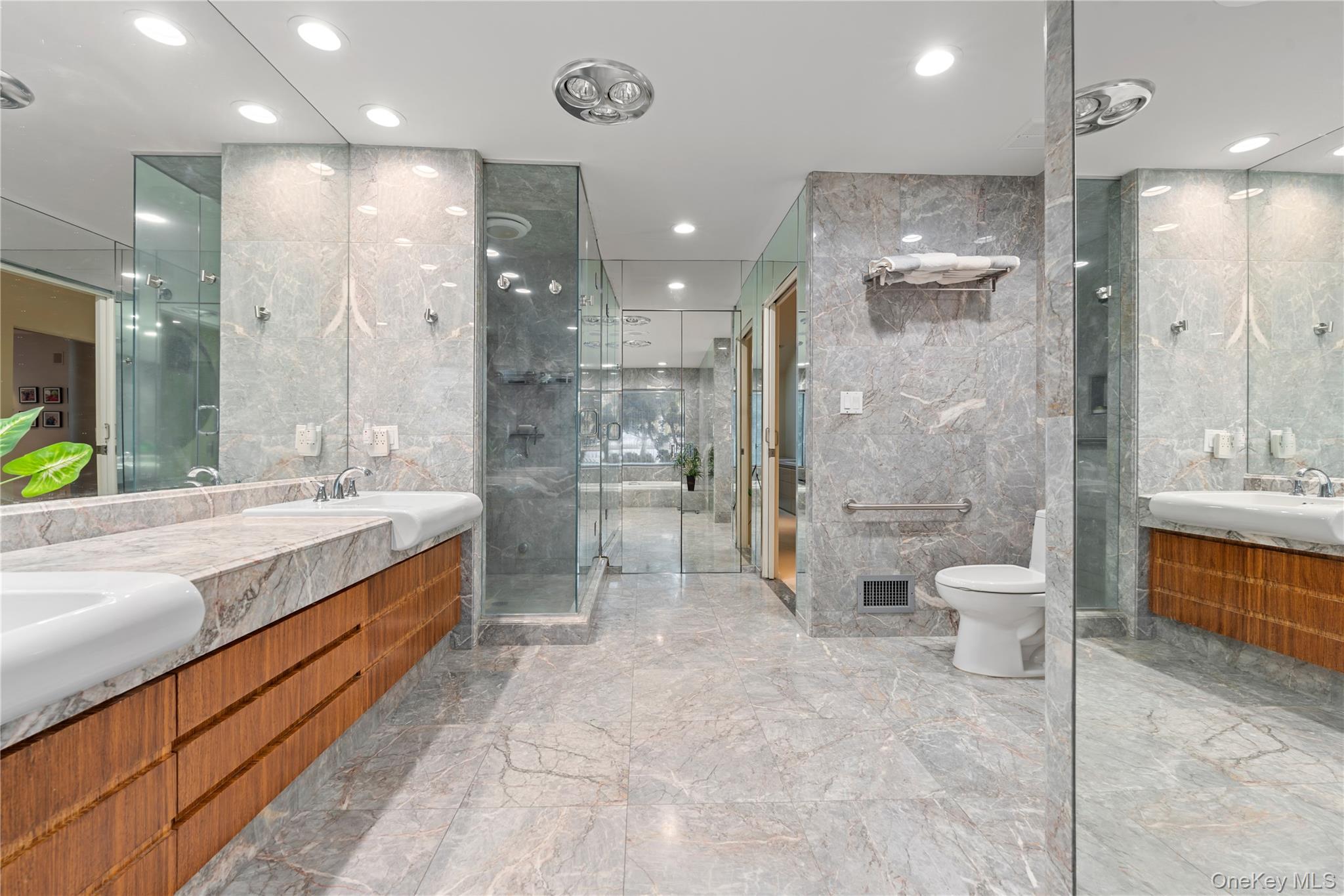 1010 Seawane Drive Property Photo 33