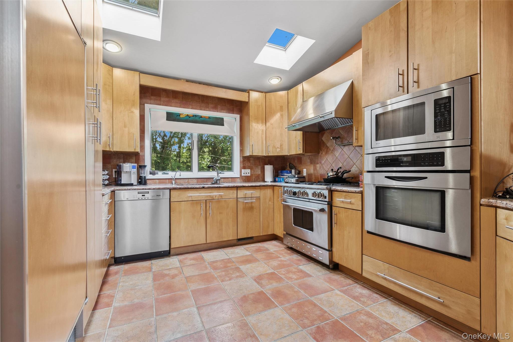 17 Downer Place Property Photo 11