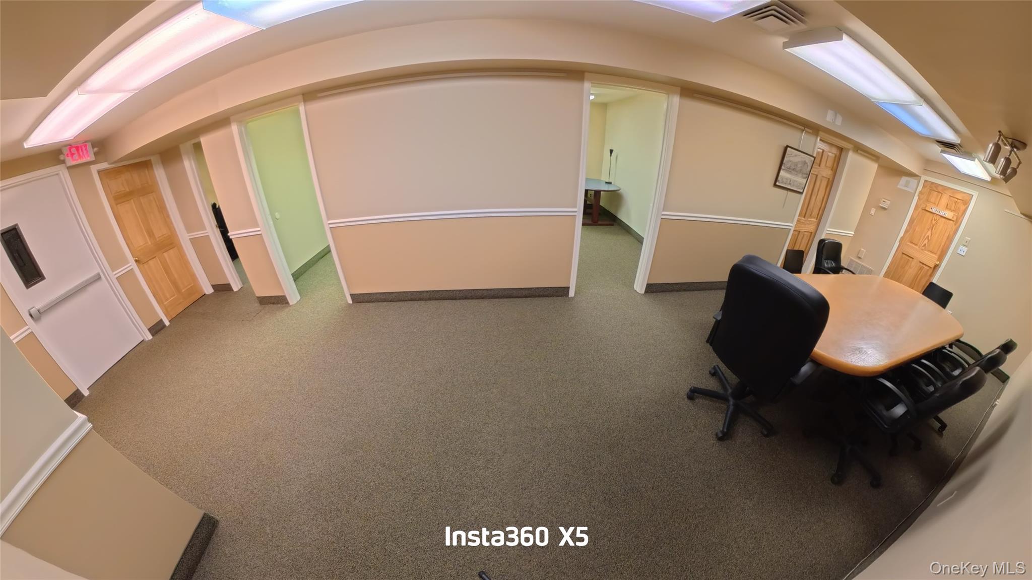 302 Willis Avenue Property Photo 5