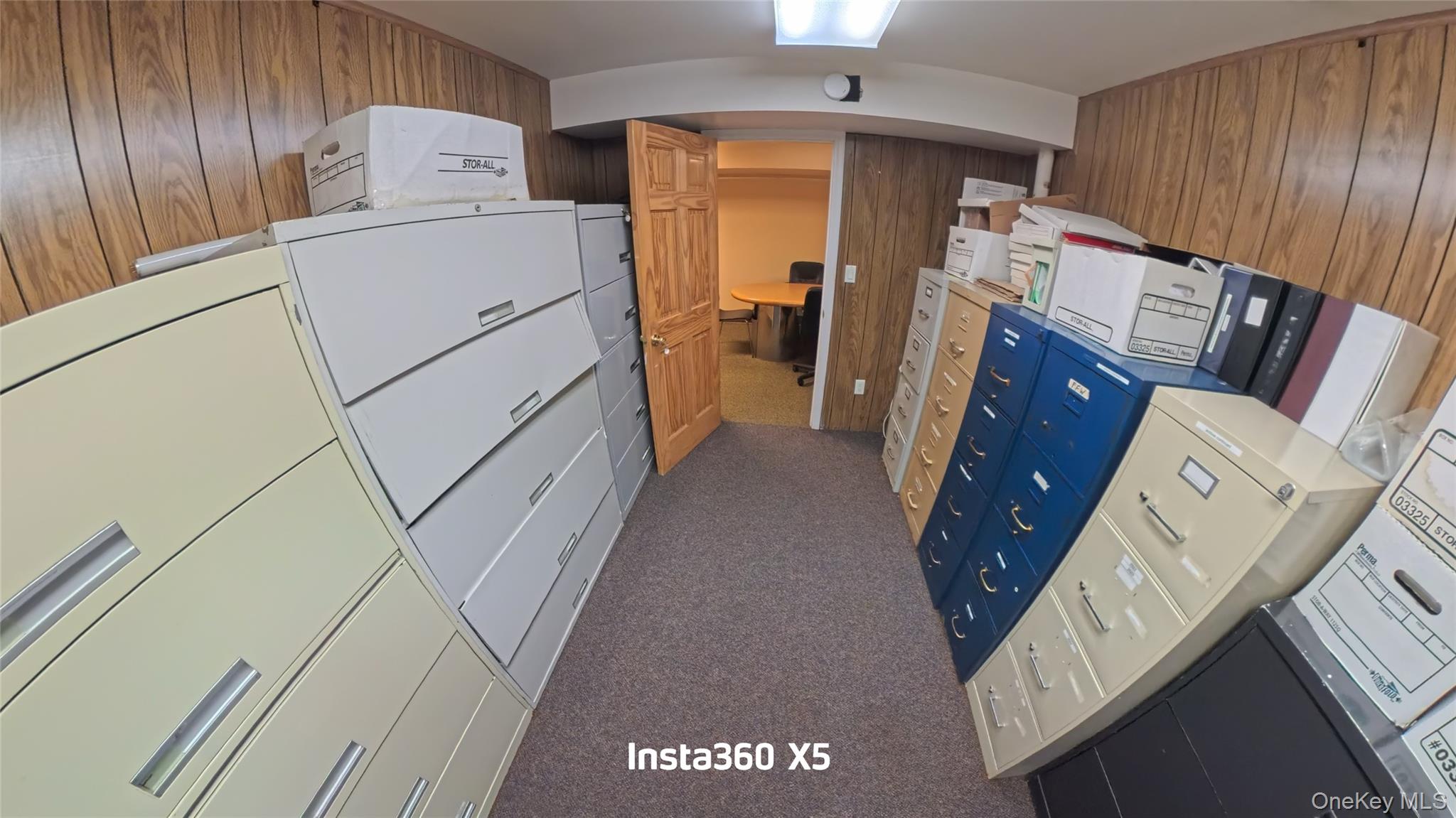 302 Willis Avenue Property Photo 7