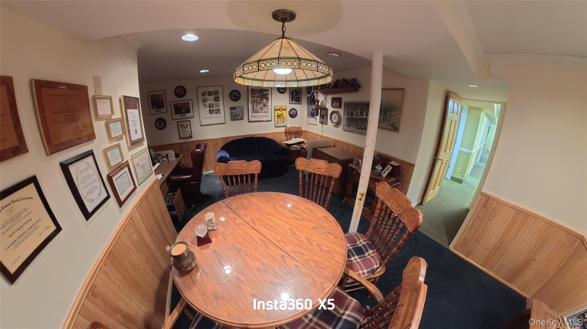 302 Willis Avenue Property Photo 8