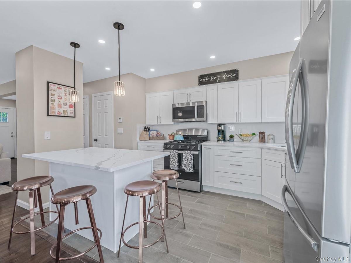 10514 Van Wyck Expressway Property Photo 8