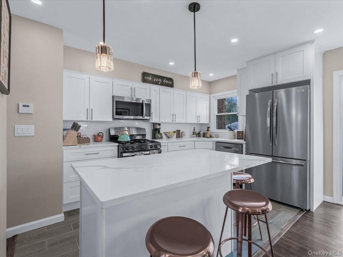 10514 Van Wyck Expressway Property Photo 9