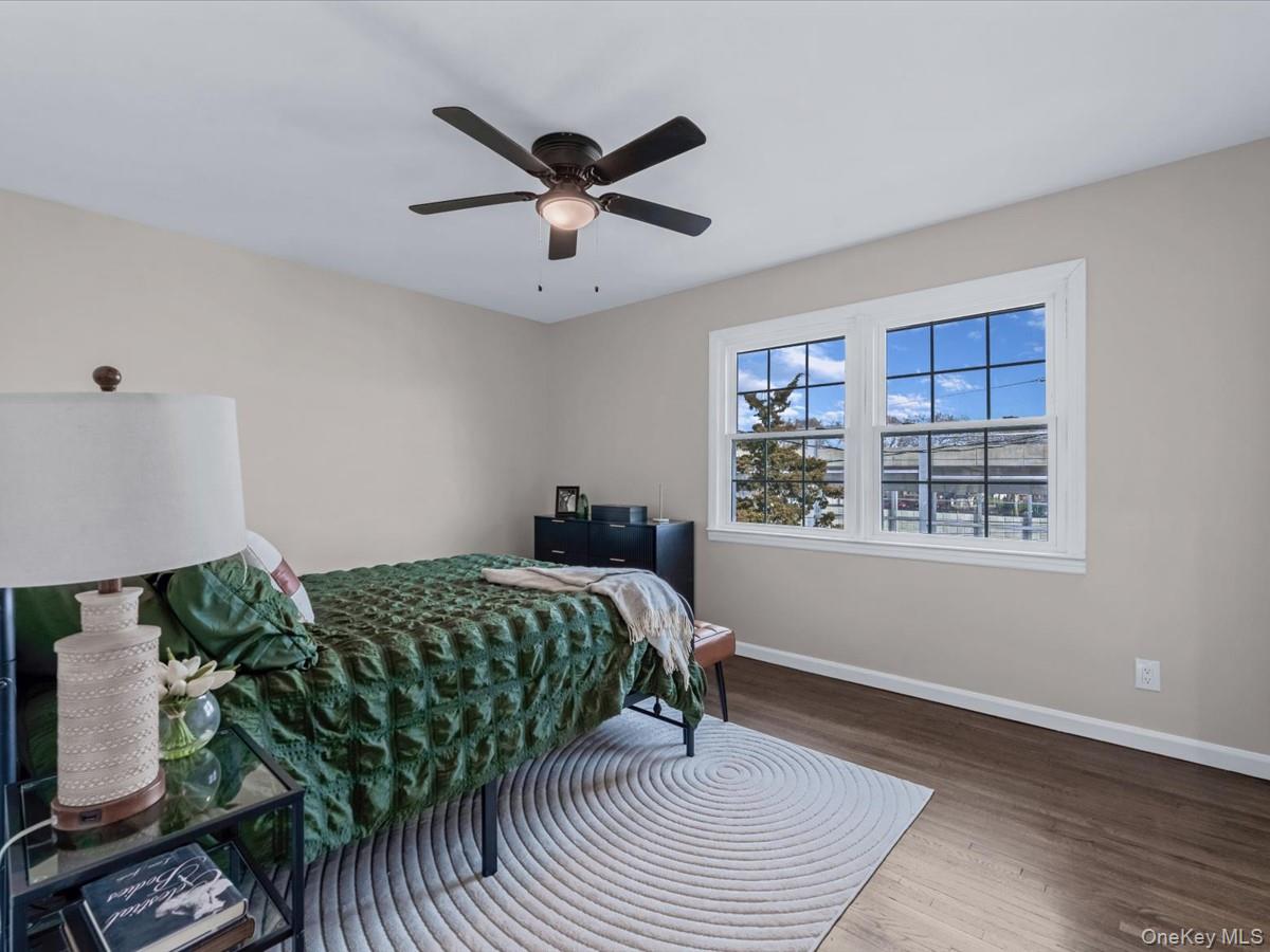 10514 Van Wyck Expressway Property Photo 13