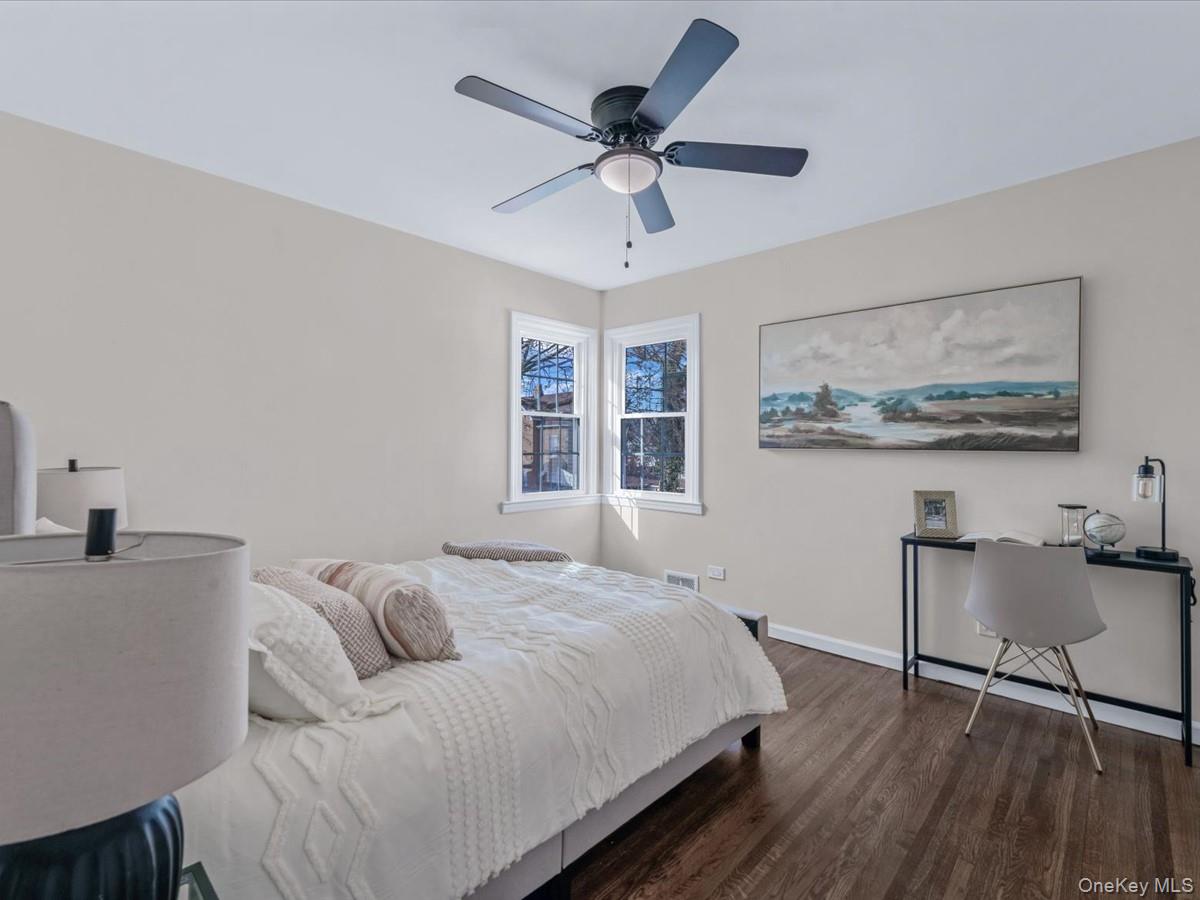 10514 Van Wyck Expressway Property Photo 16