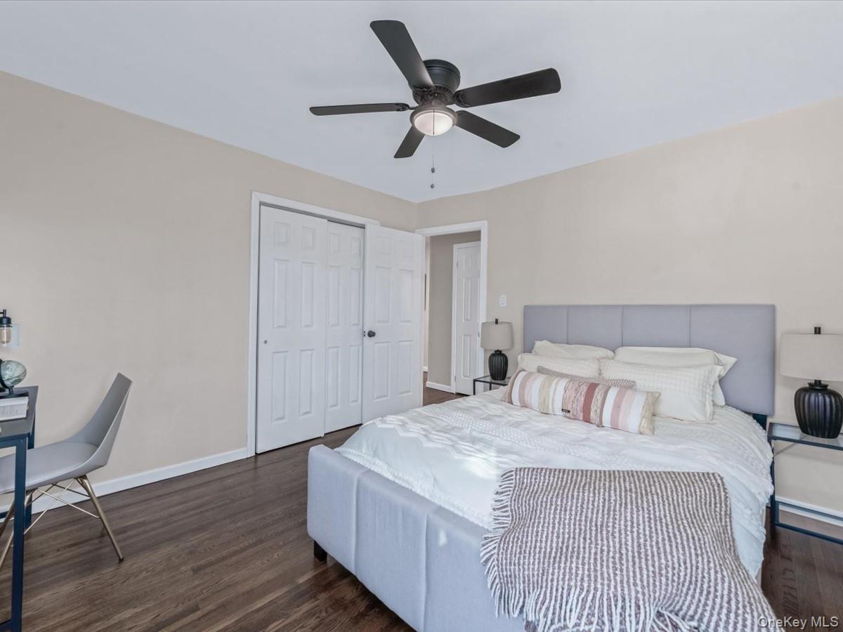 10514 Van Wyck Expressway Property Photo 17