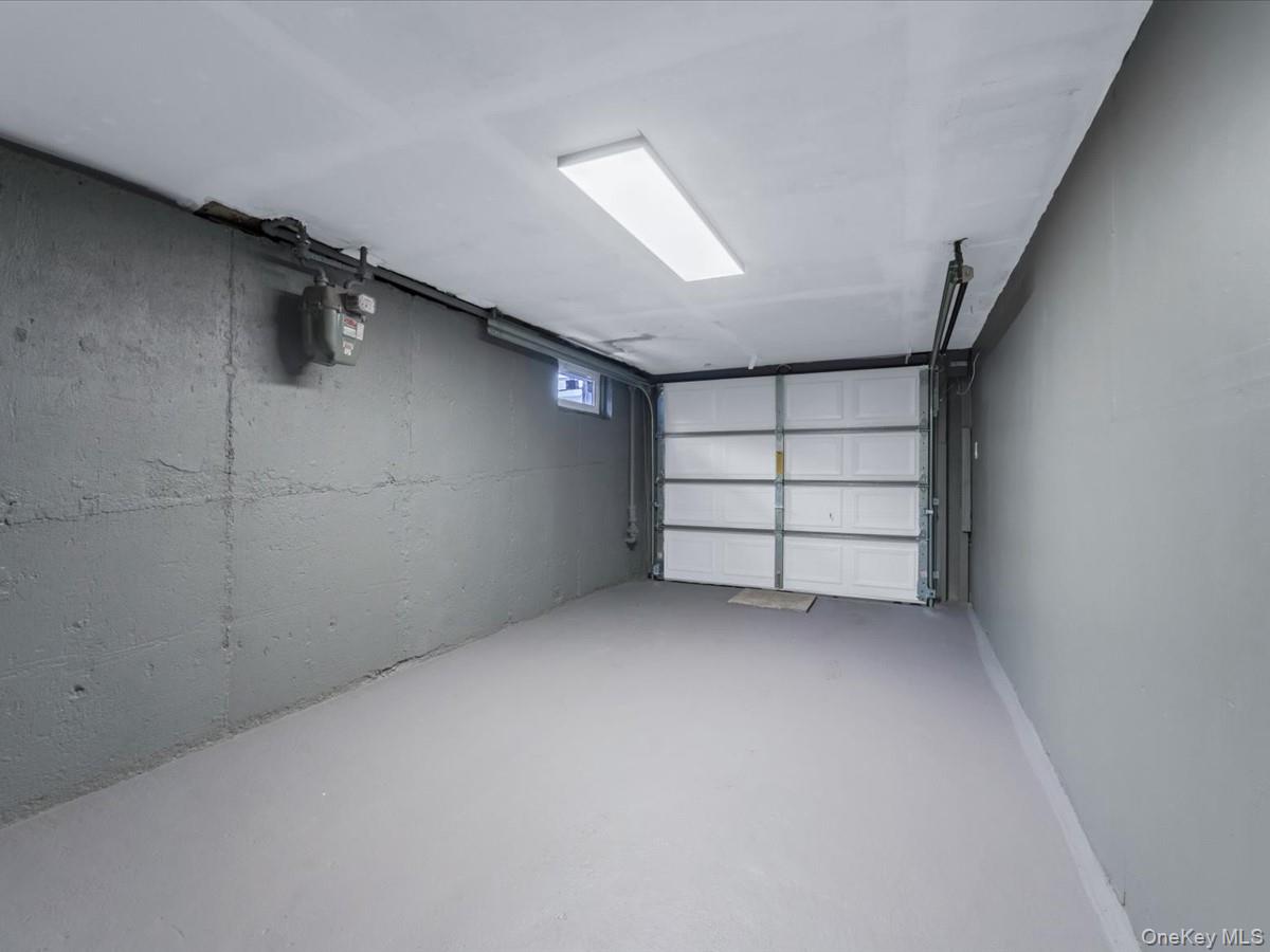 10514 Van Wyck Expressway Property Photo 21