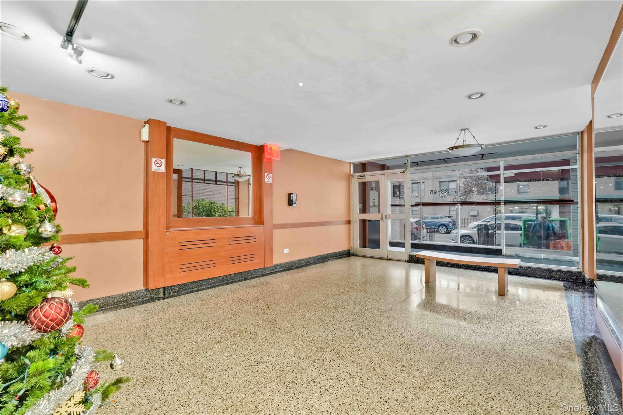 33-45 92 Street 2b Property Photo 3