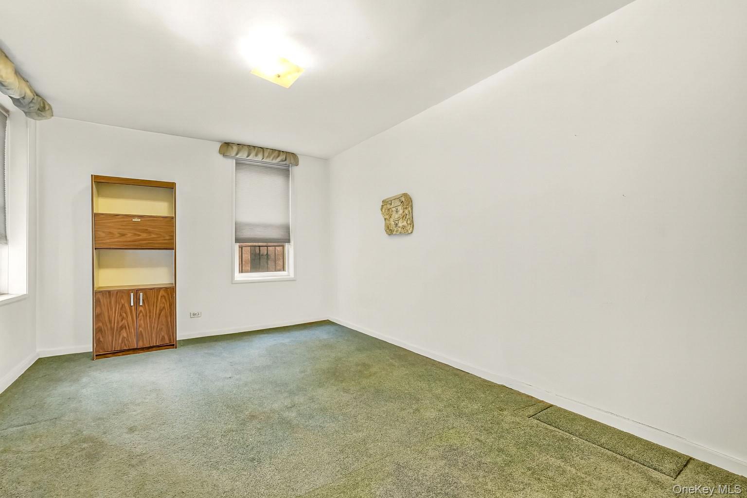 33-45 92 Street 2b Property Photo 14