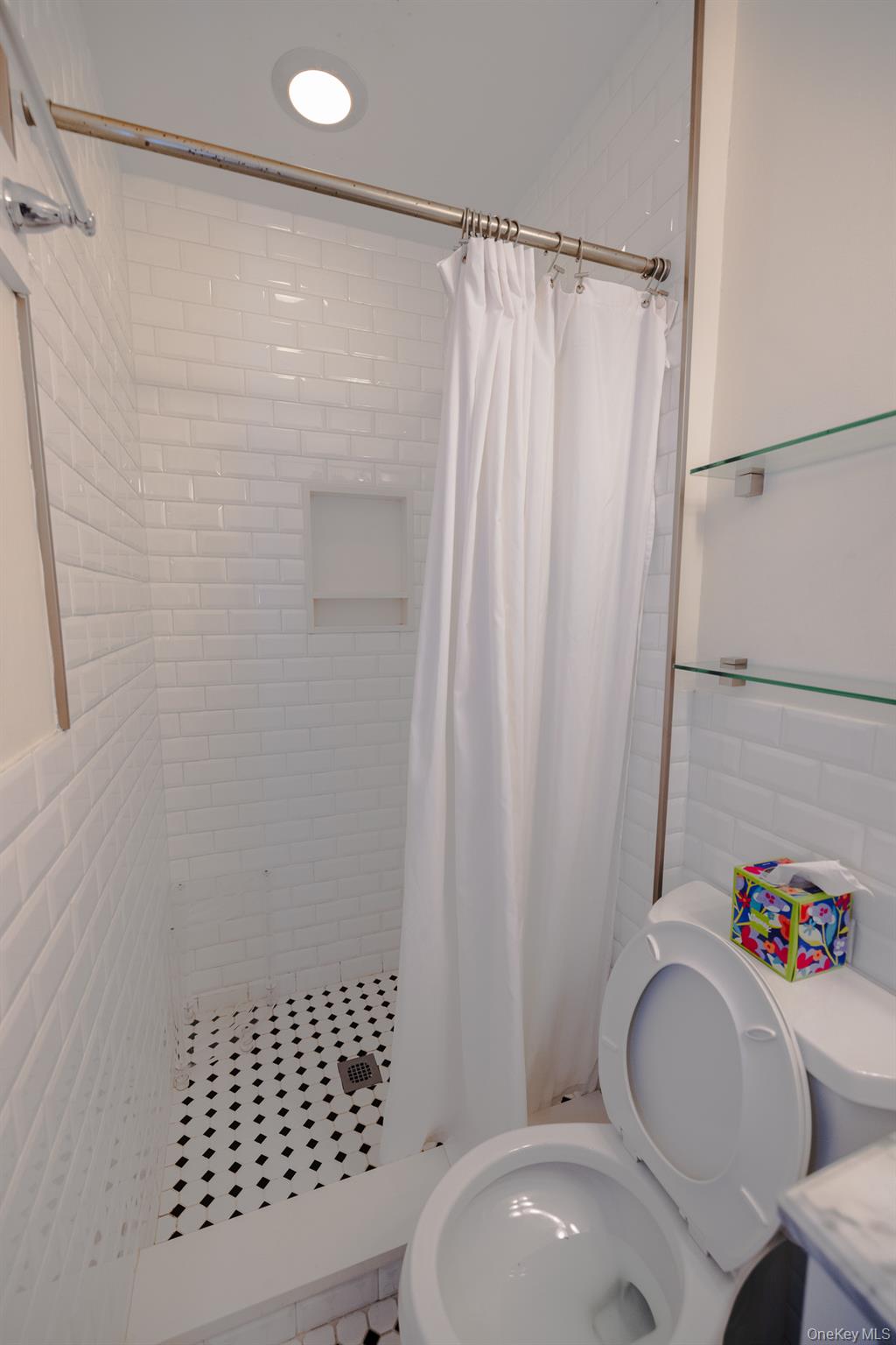 94 Kings Drive Property Photo 38