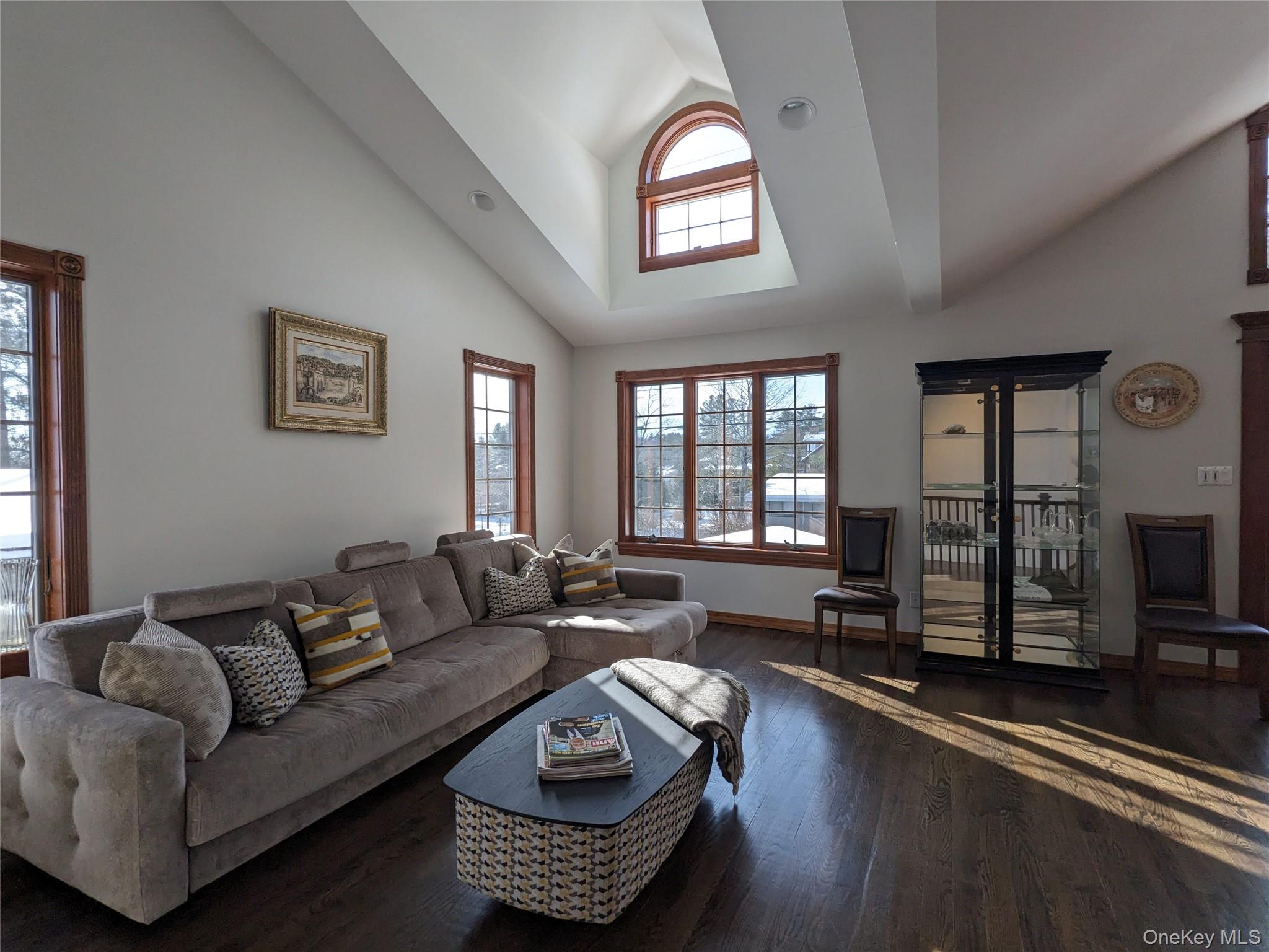 4030 W Shore Drive Property Photo 10