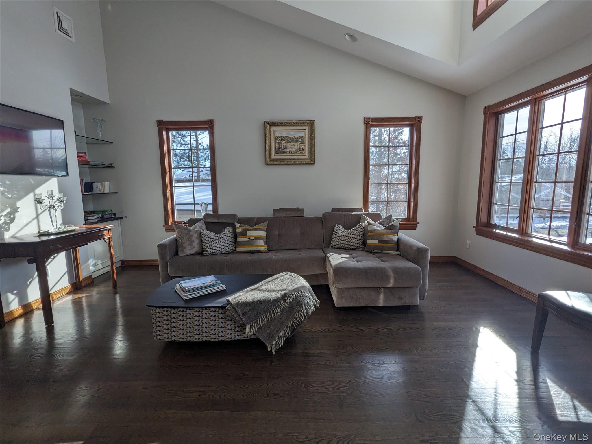 4030 W Shore Drive Property Photo 11