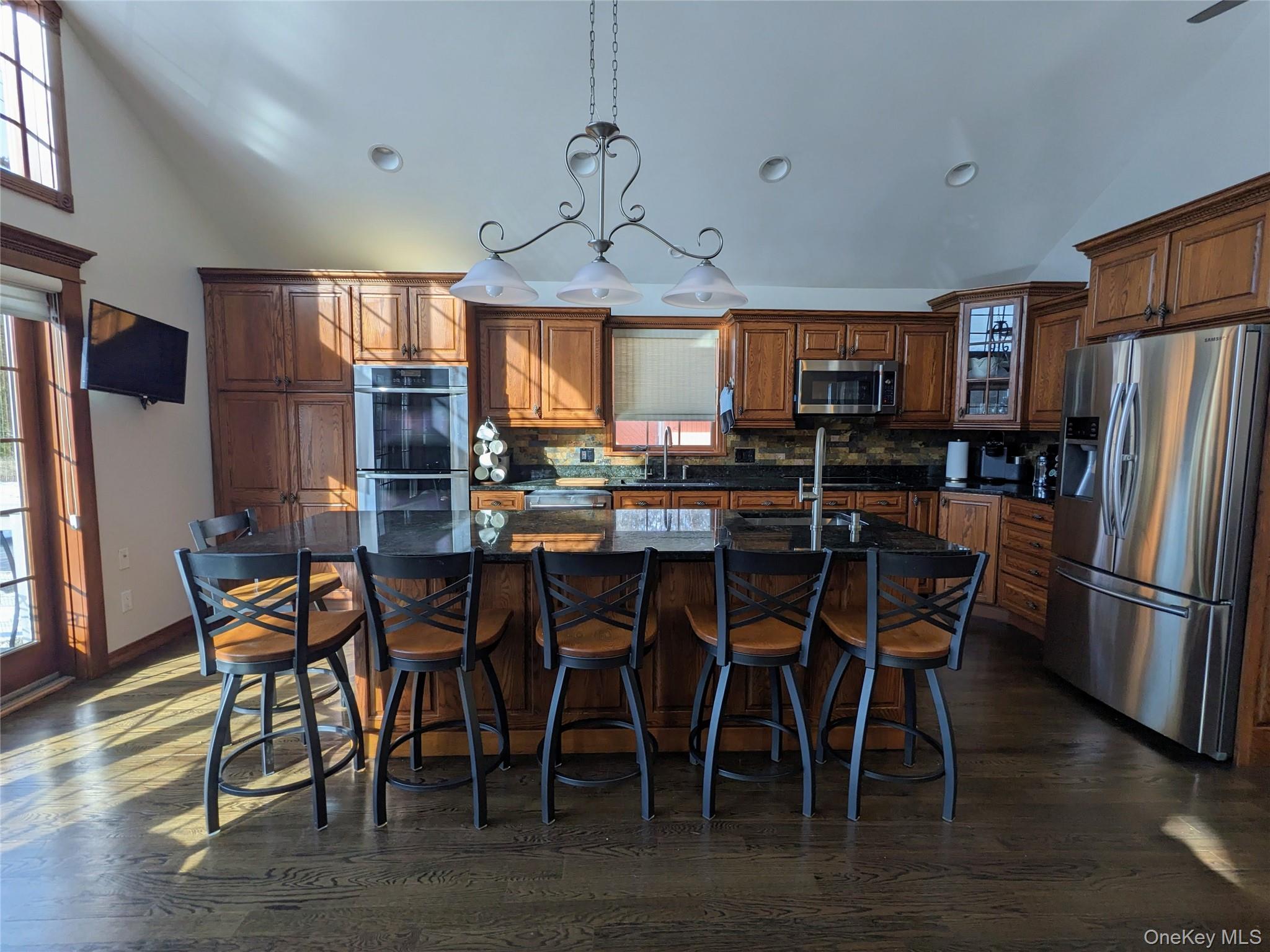 4030 W Shore Drive Property Photo 14