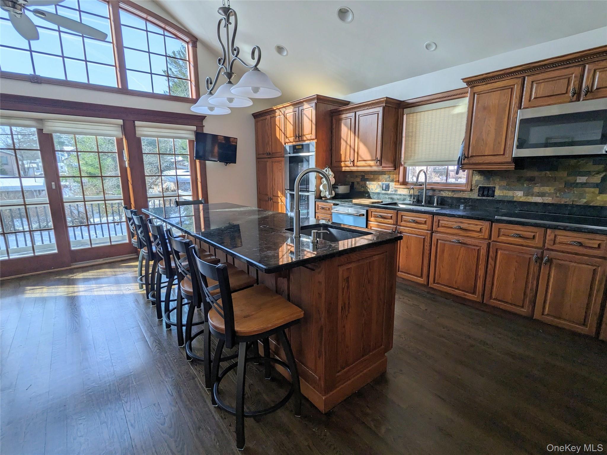 4030 W Shore Drive Property Photo 16