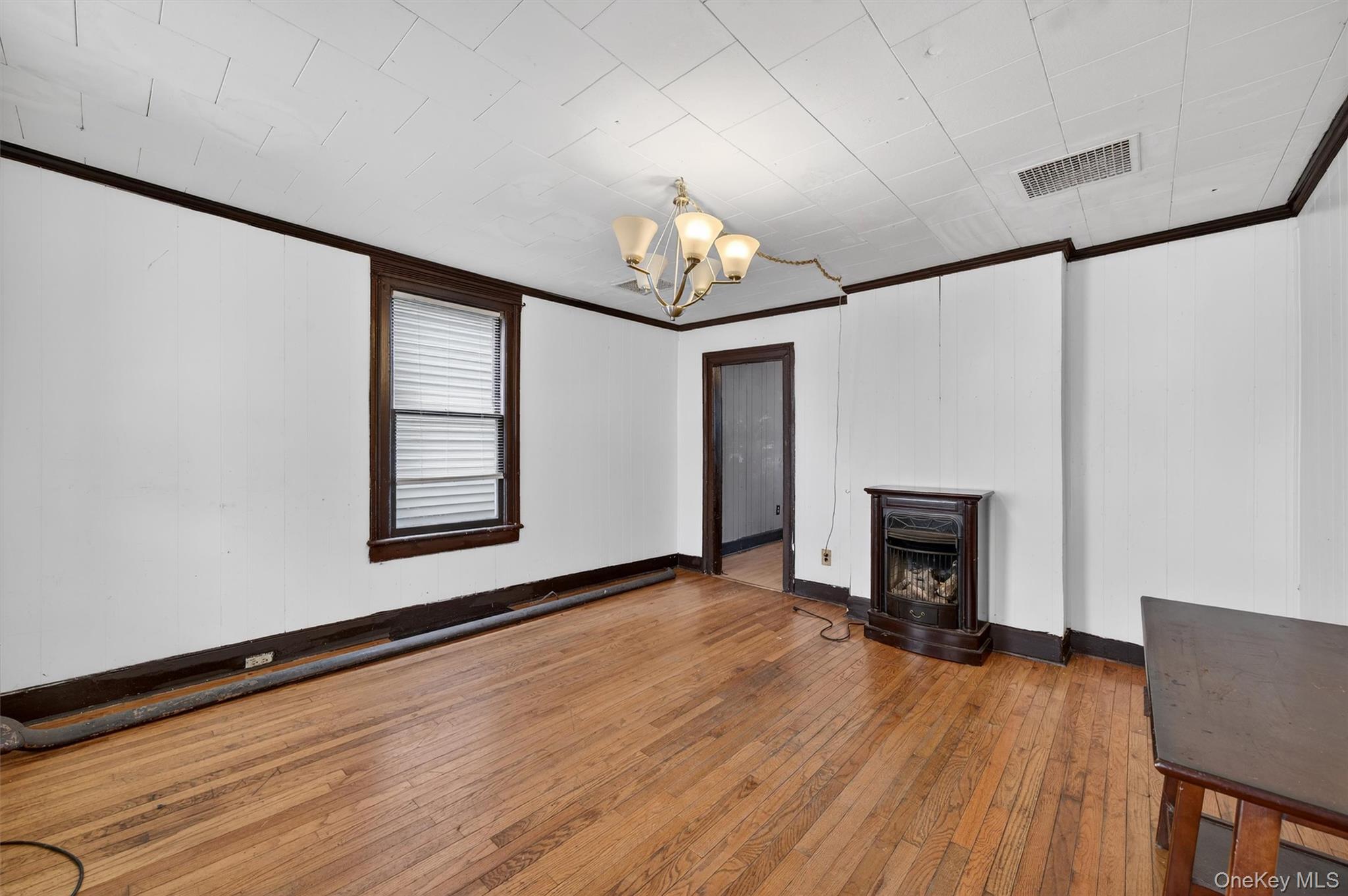 9 Franklin Street Property Photo 7
