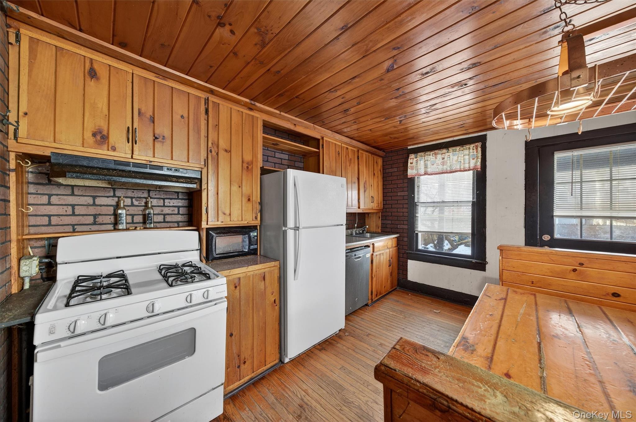 9 Franklin Street Property Photo 16