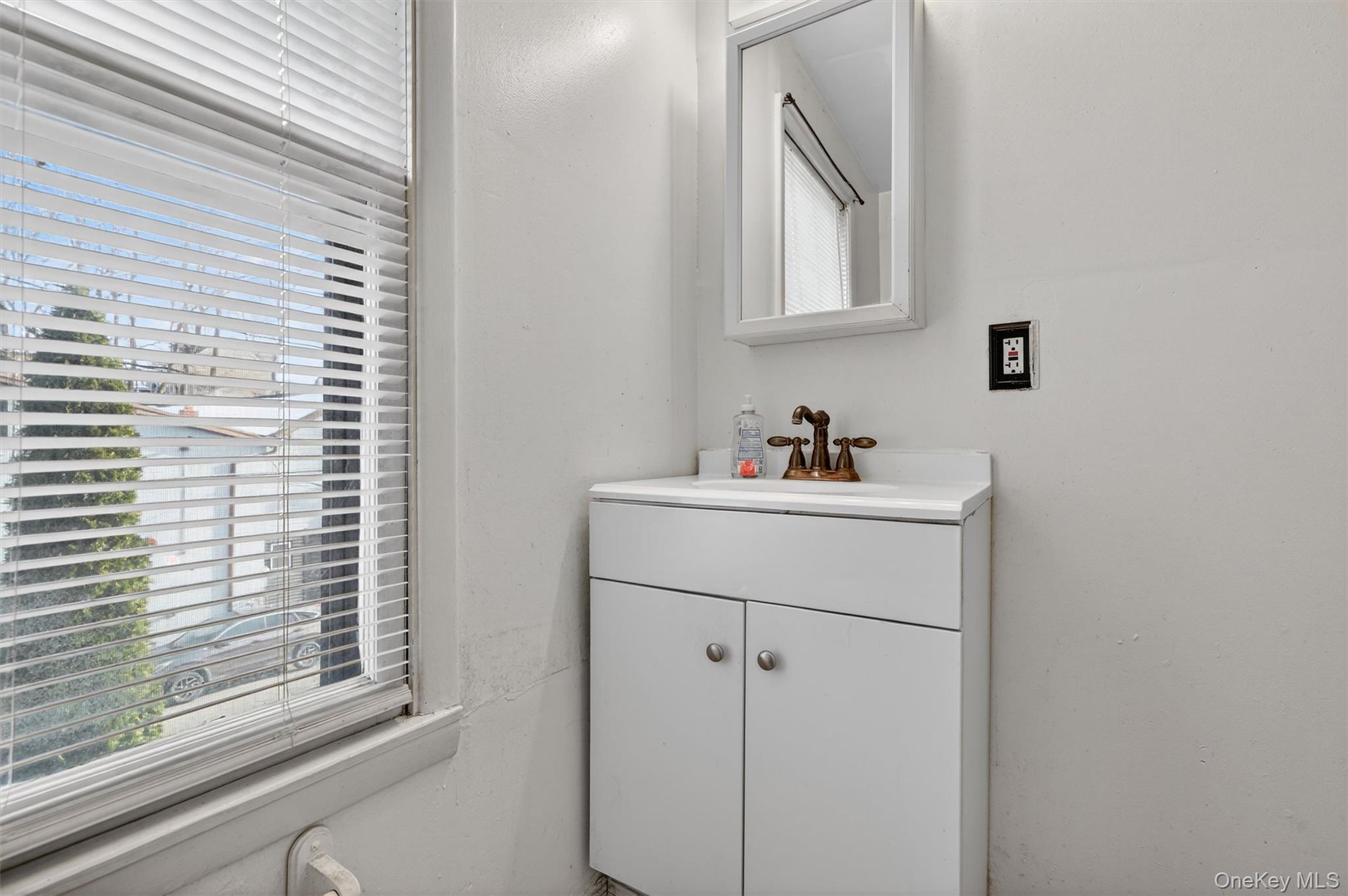 9 Franklin Street Property Photo 22