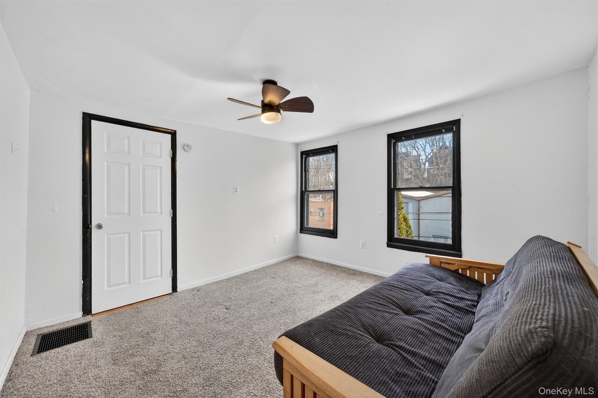 9 Franklin Street Property Photo 28