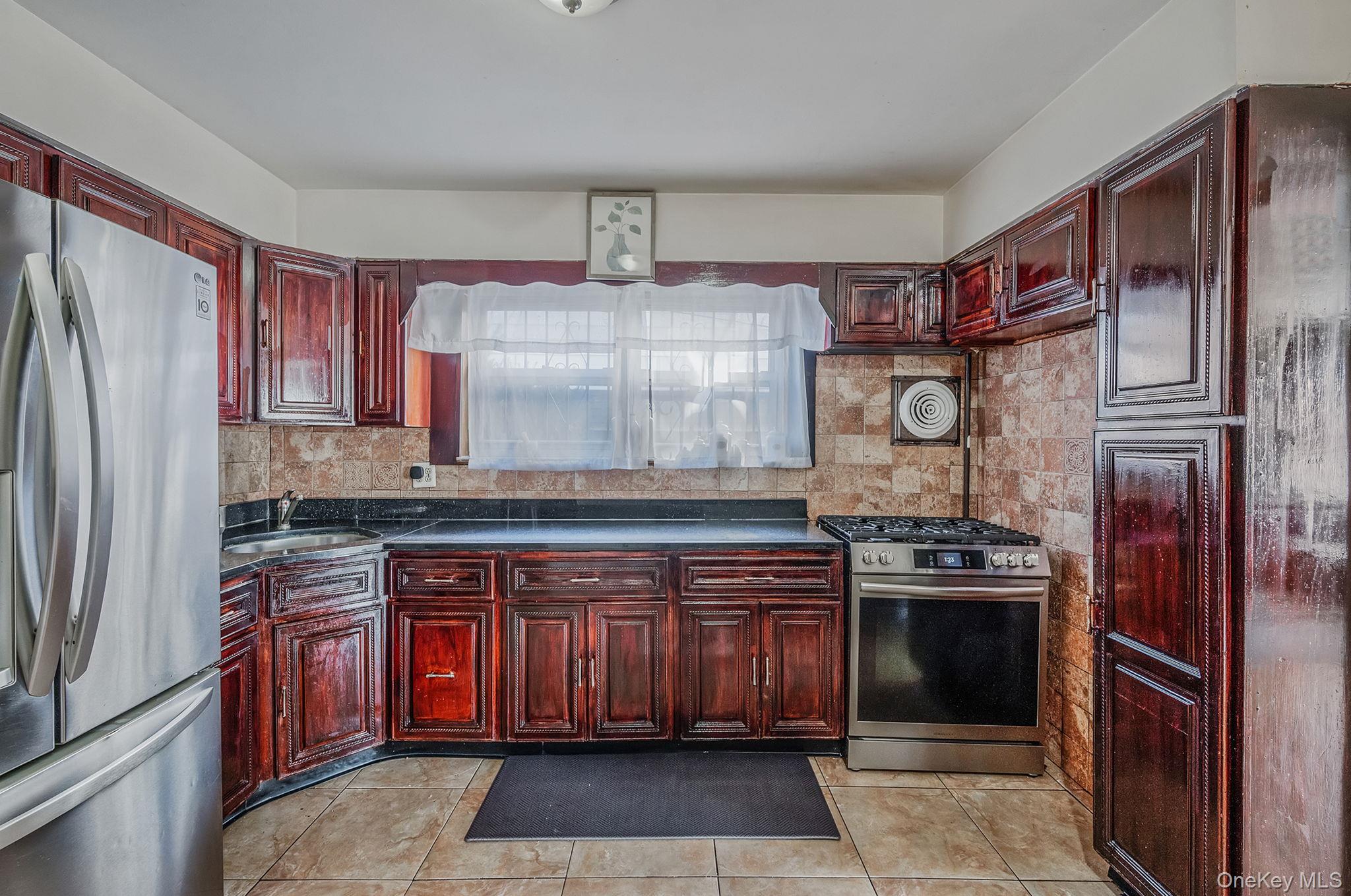 15007 85th Drive Property Photo 8