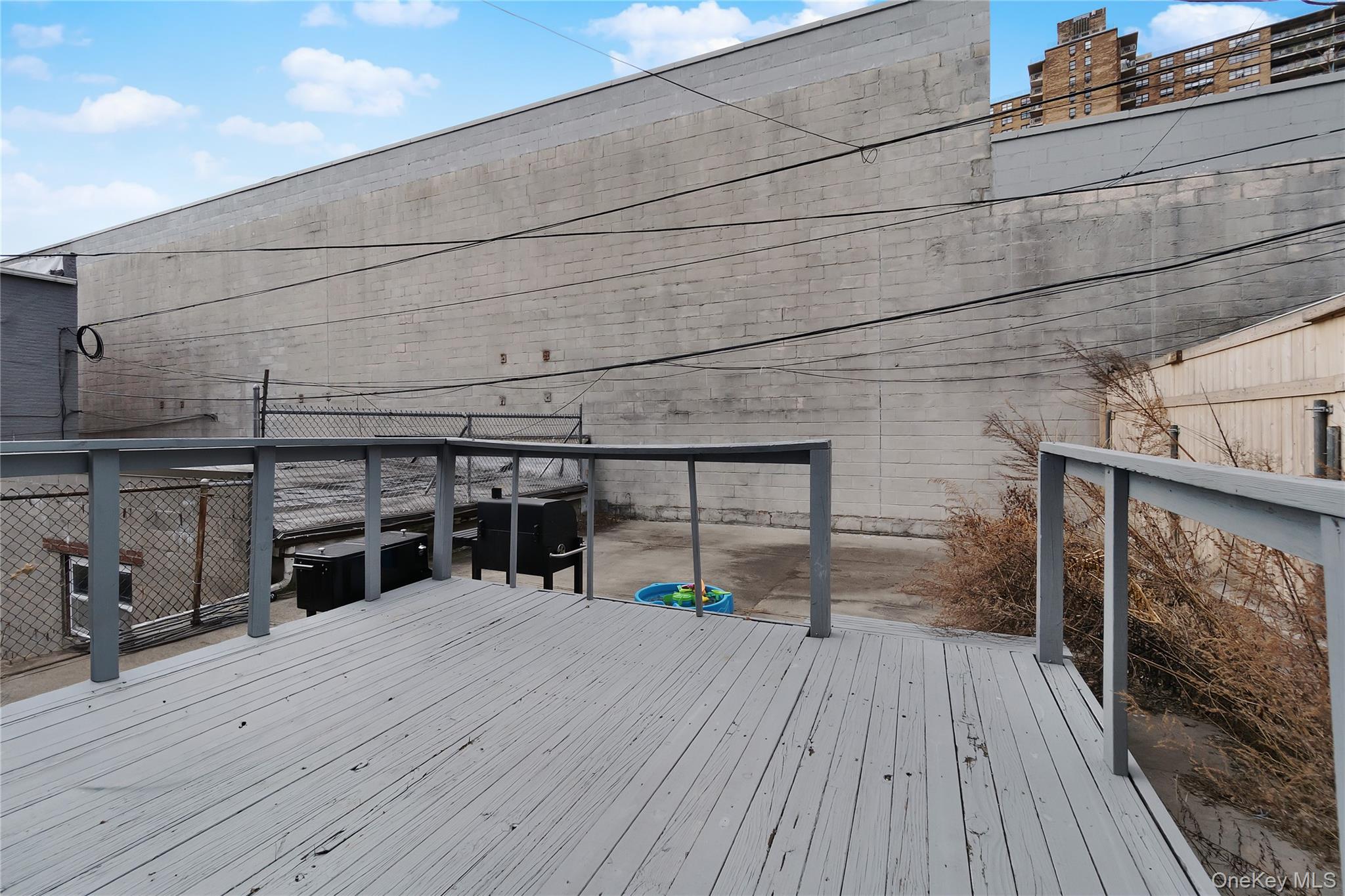 38 Stoddard Place Property Photo 6
