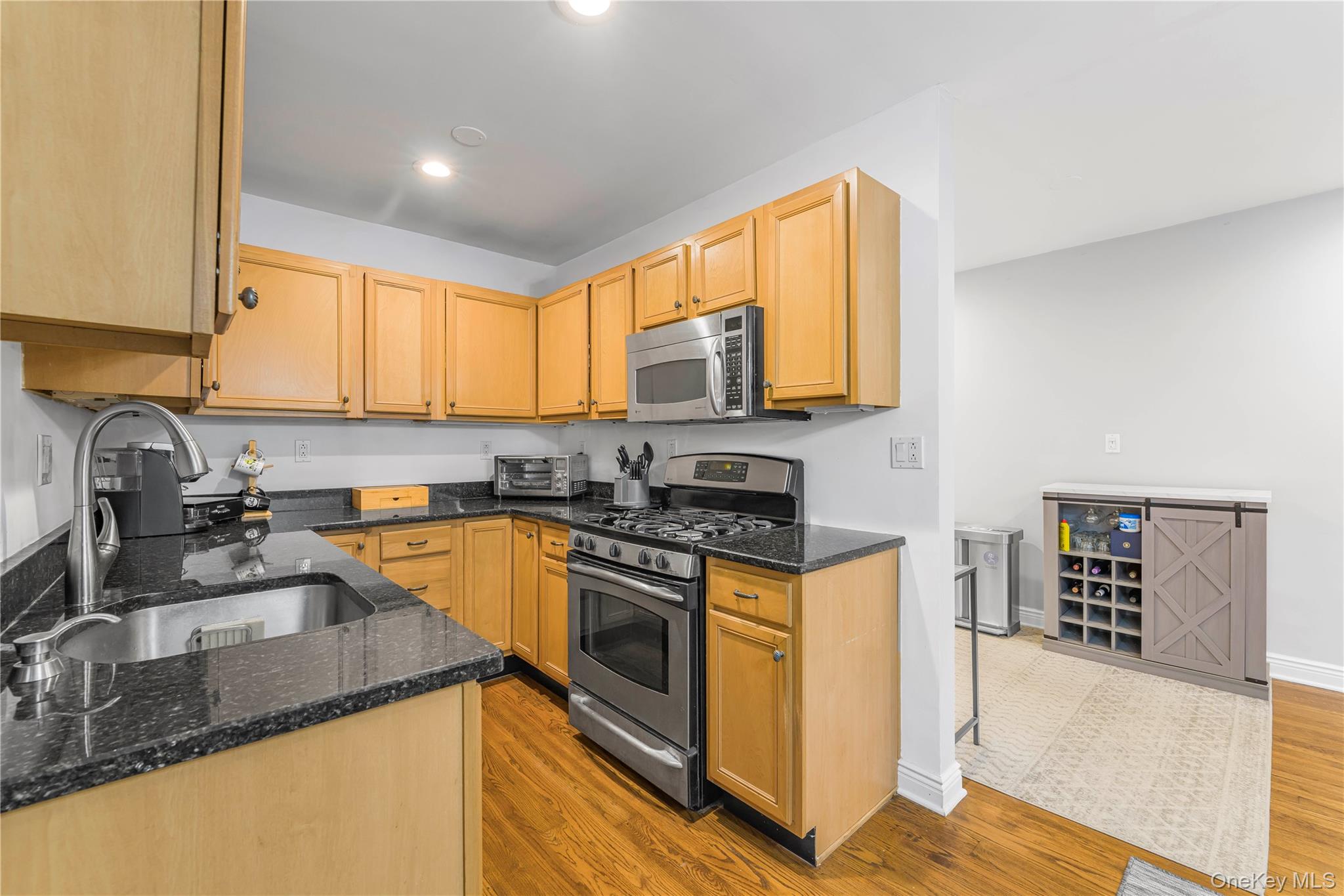 13 Bryant Cres 1d Property Photo 15