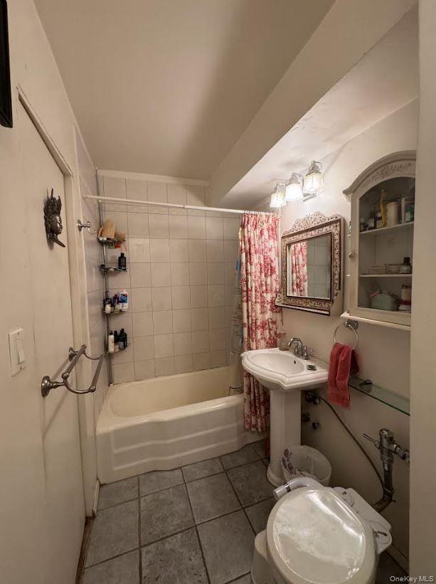 52-40 39 Drive 4u Property Photo 10