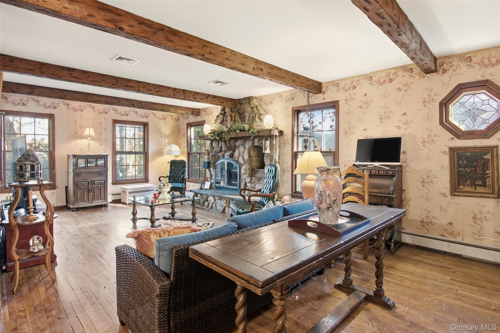 105 Rustic Road Property Photo 10
