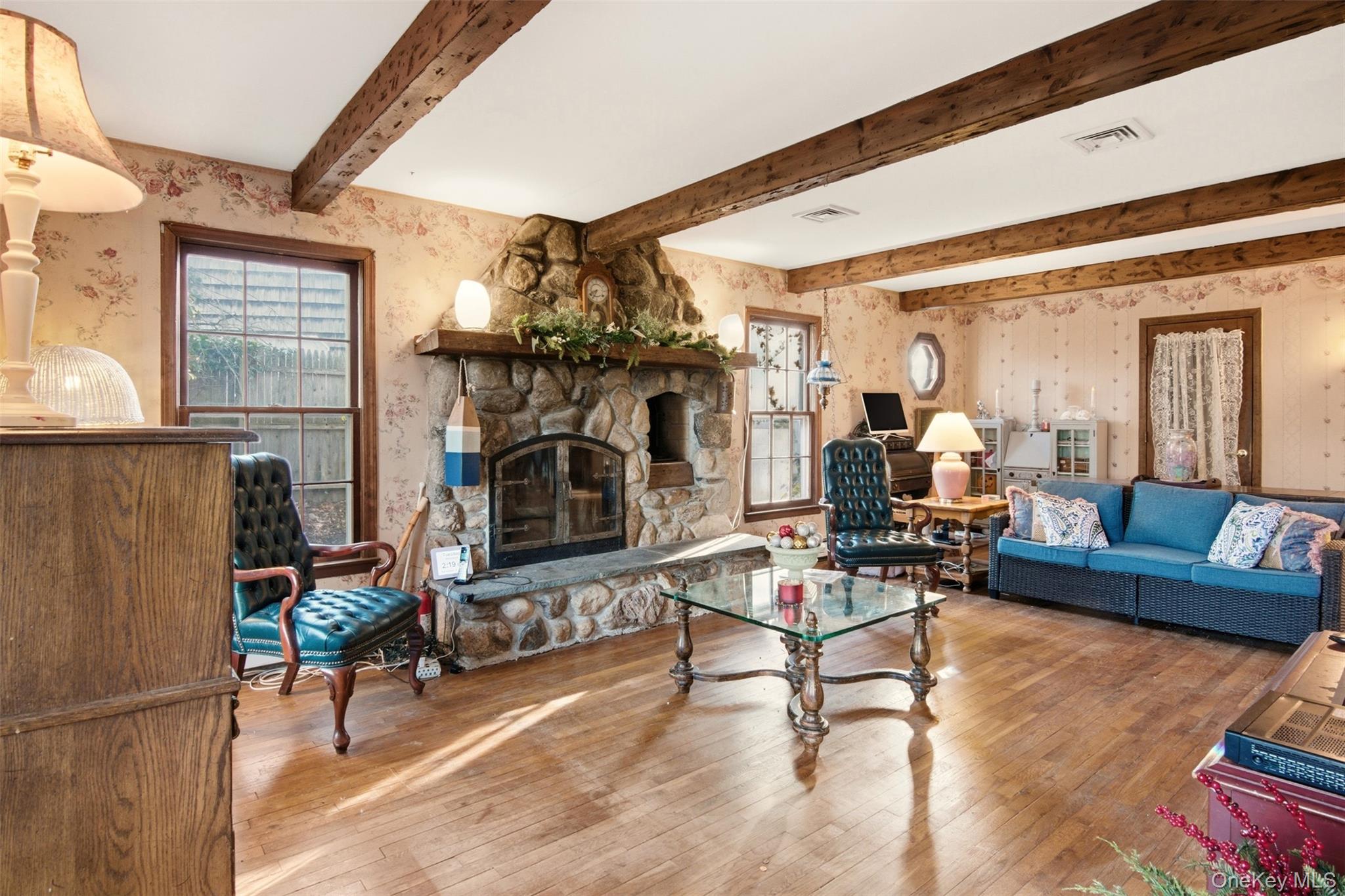 105 Rustic Road Property Photo 11