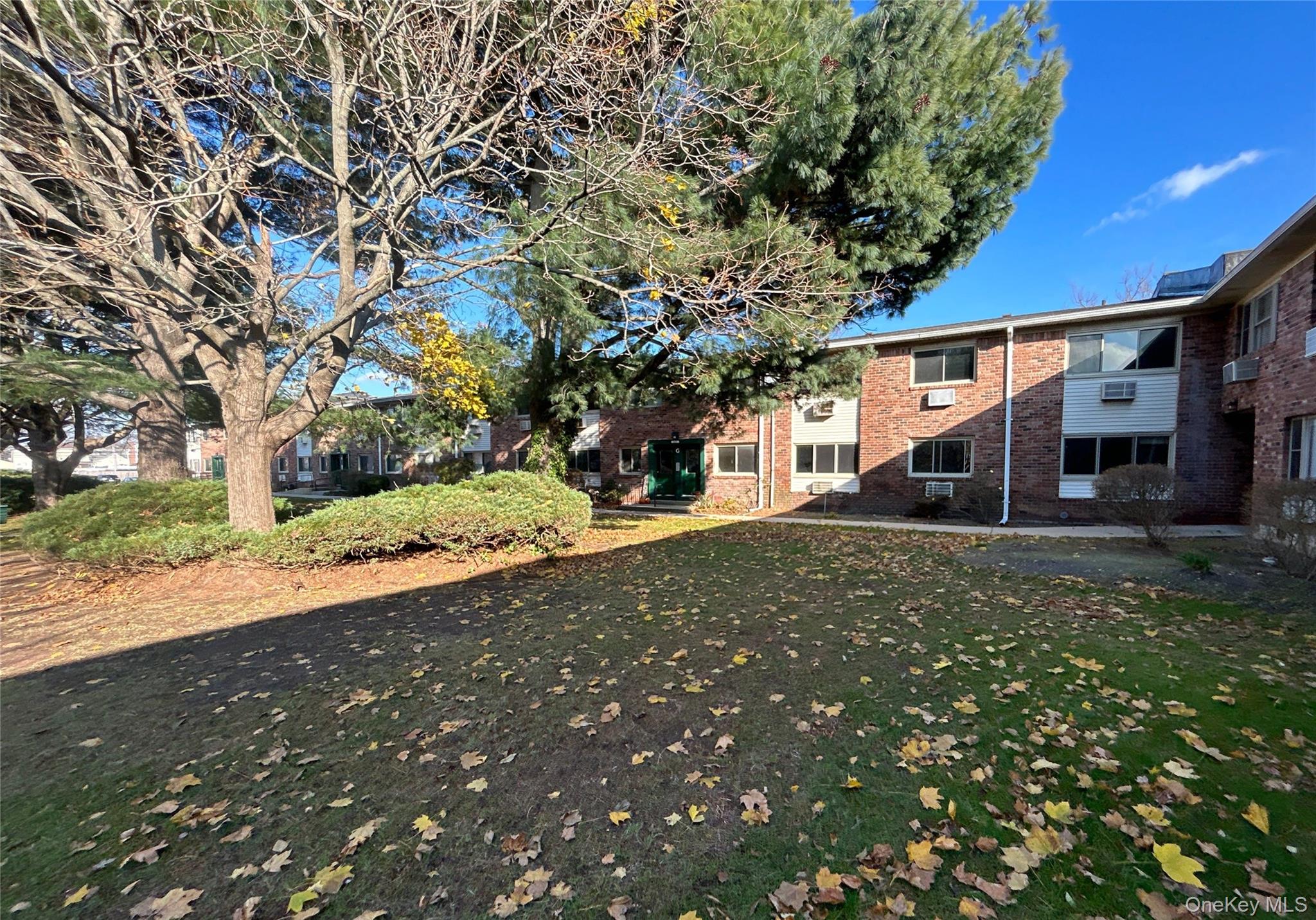 2453 Union Boulevard 27A Property Photo 1