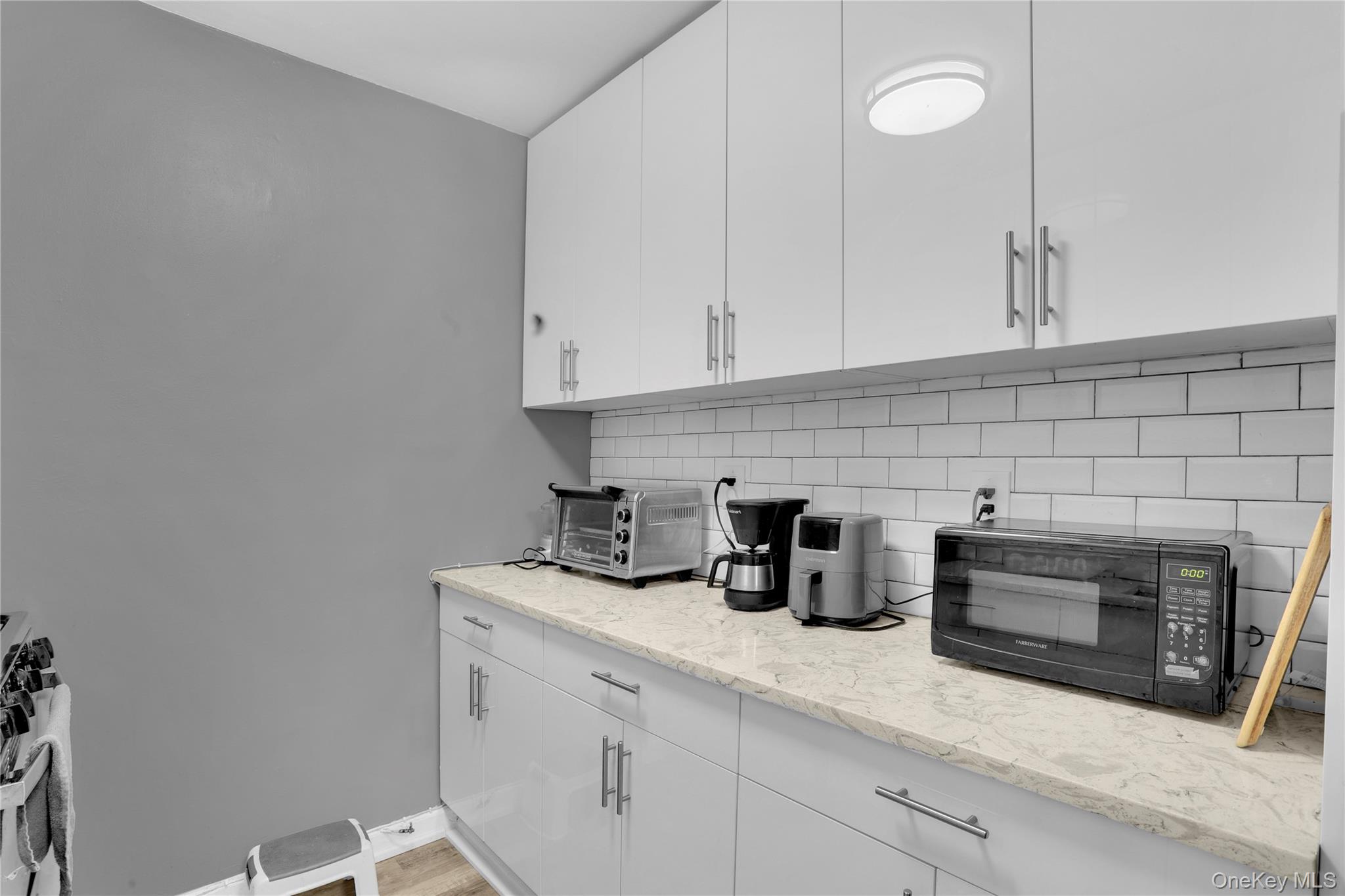 245 Bronx River Road 7c Property Photo 6
