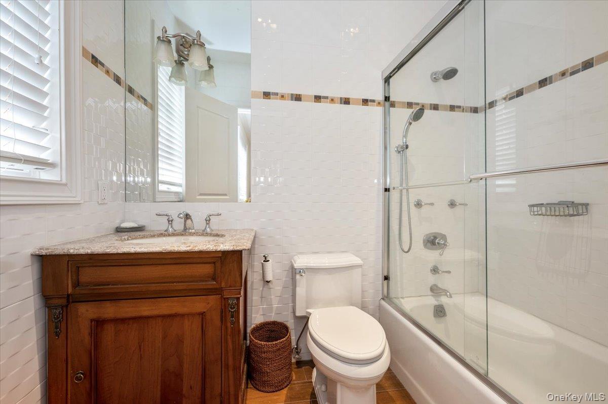 70 Lewis Avenue Property Photo 35