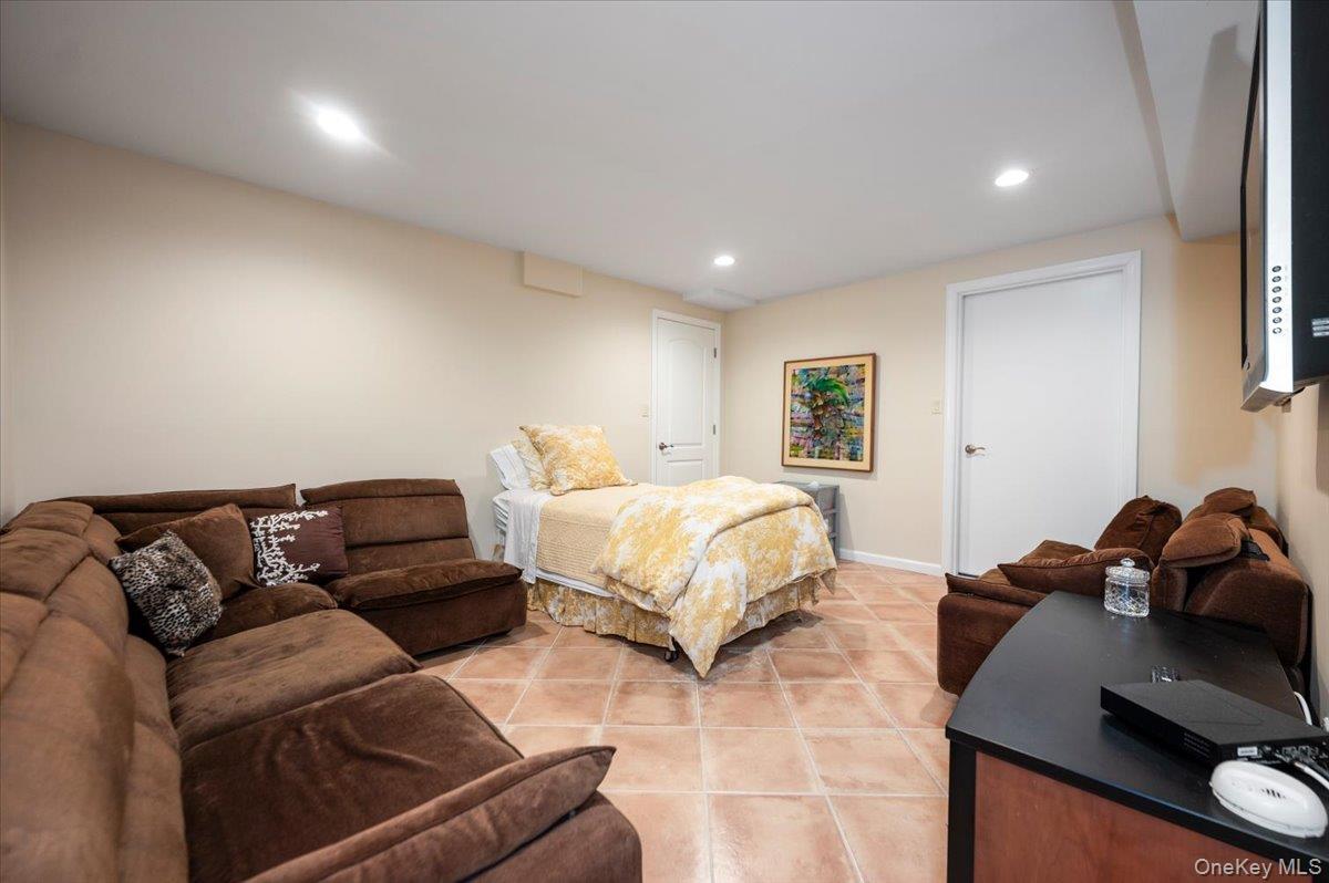 70 Lewis Avenue Property Photo 37