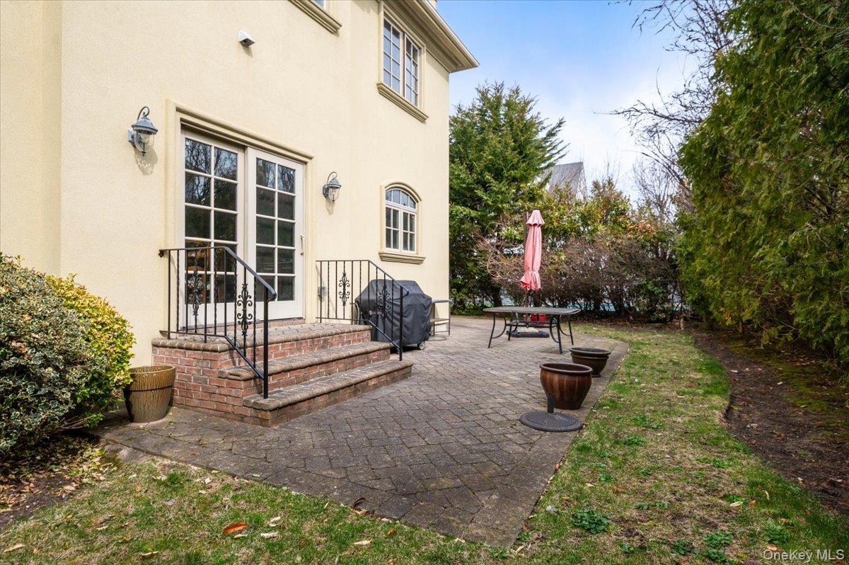 70 Lewis Avenue Property Photo 38