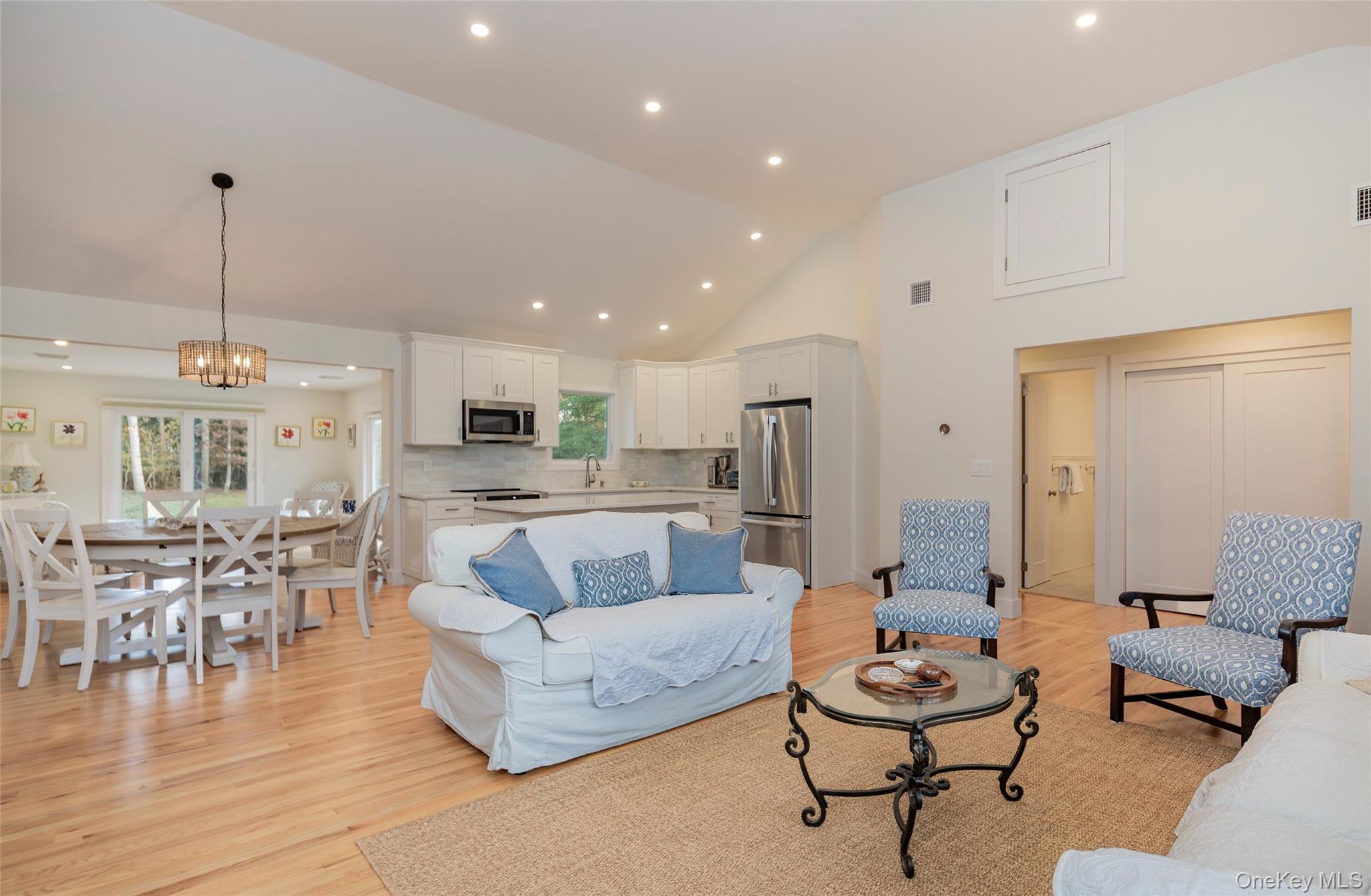 64 Aspatuck Road Property Photo 3