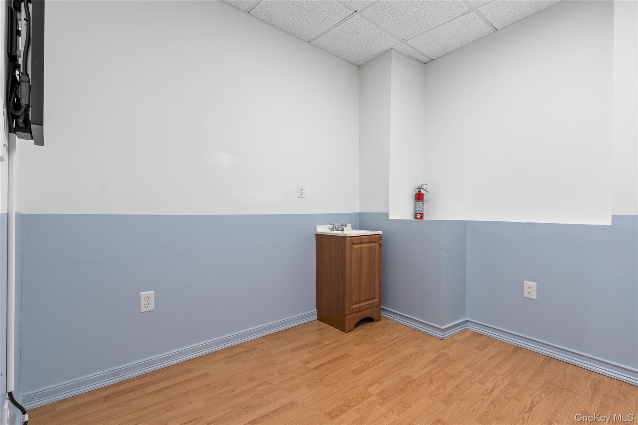 12115 Jamaica Avenue Property Photo 7