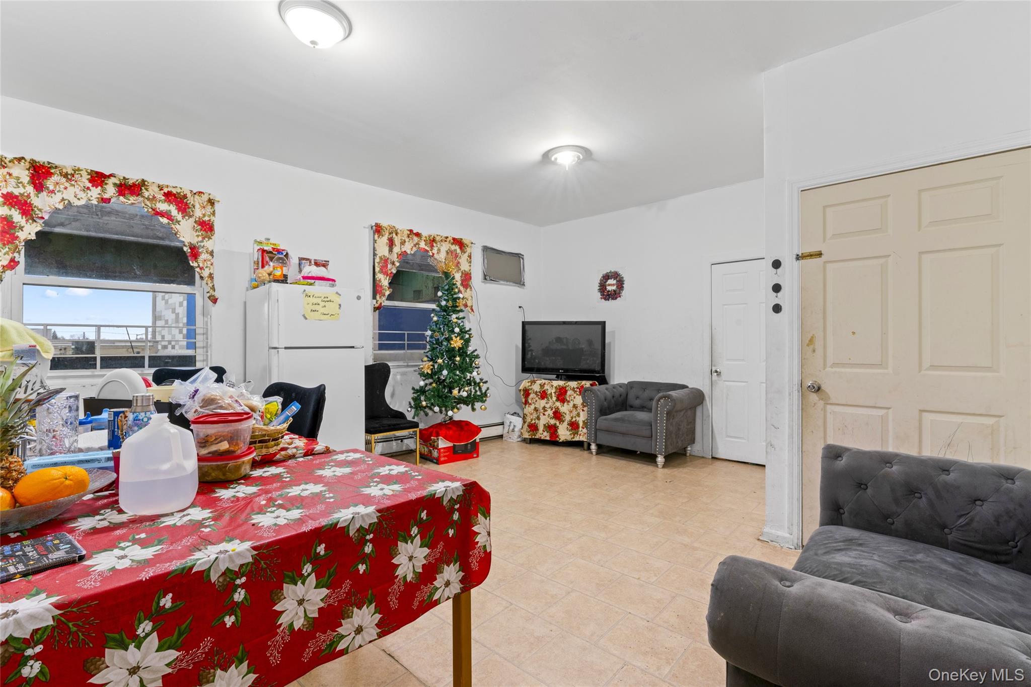 12115 Jamaica Avenue Property Photo 12