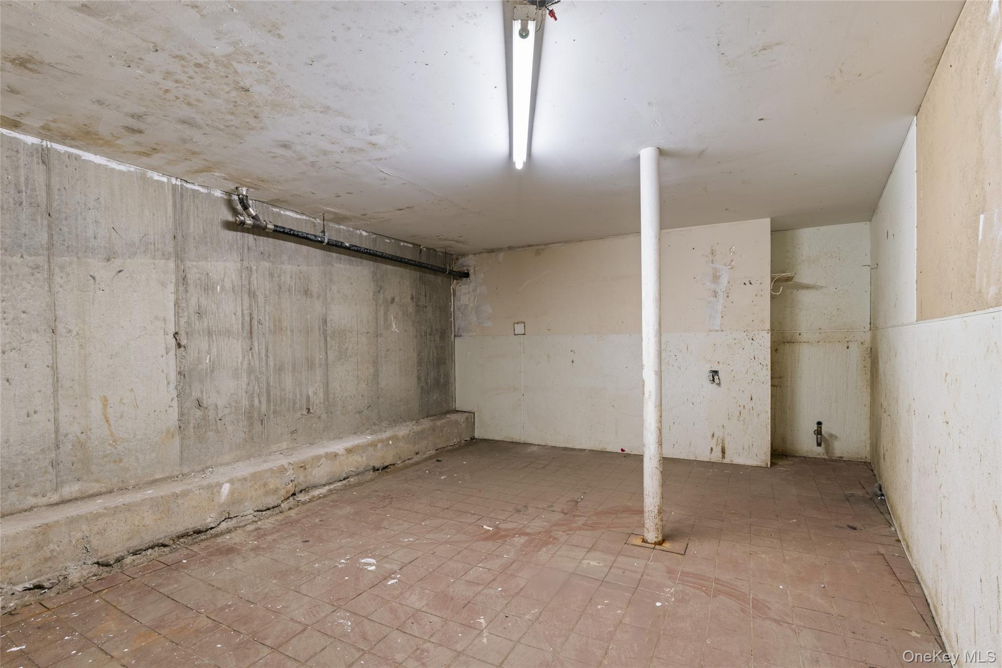 12115 Jamaica Avenue Property Photo 18