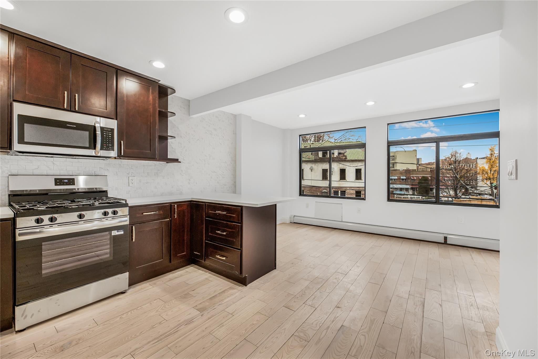 3067 Williamsbridge Road Property Photo 5