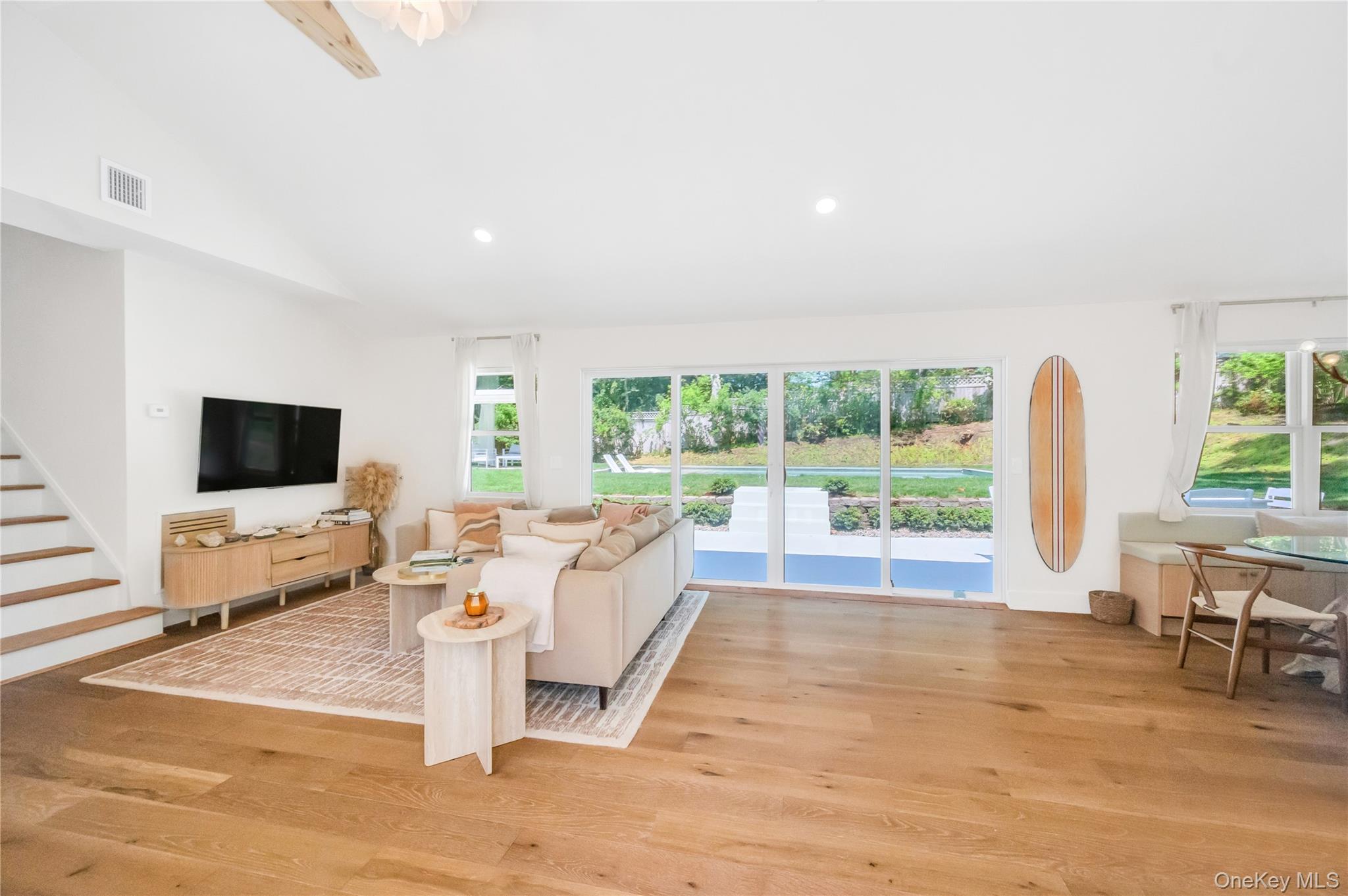 9 Pine Tree Road Property Photo 10