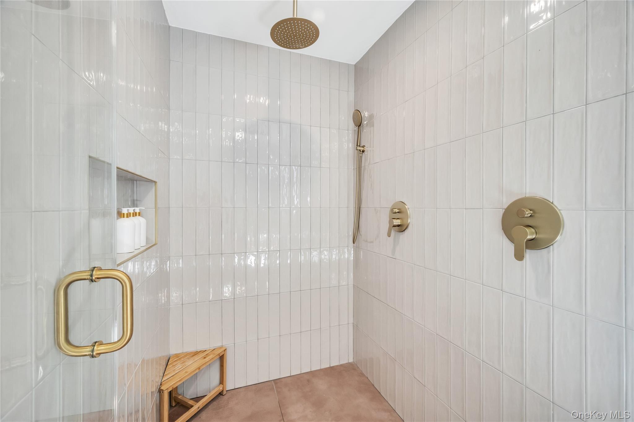 9 Pine Tree Road Property Photo 12