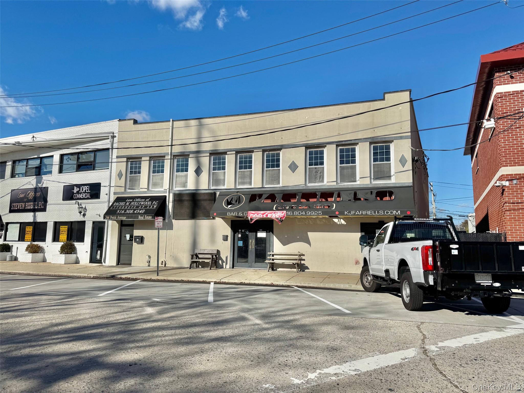 2600-2610 Pettit Avenue Property Photo 1