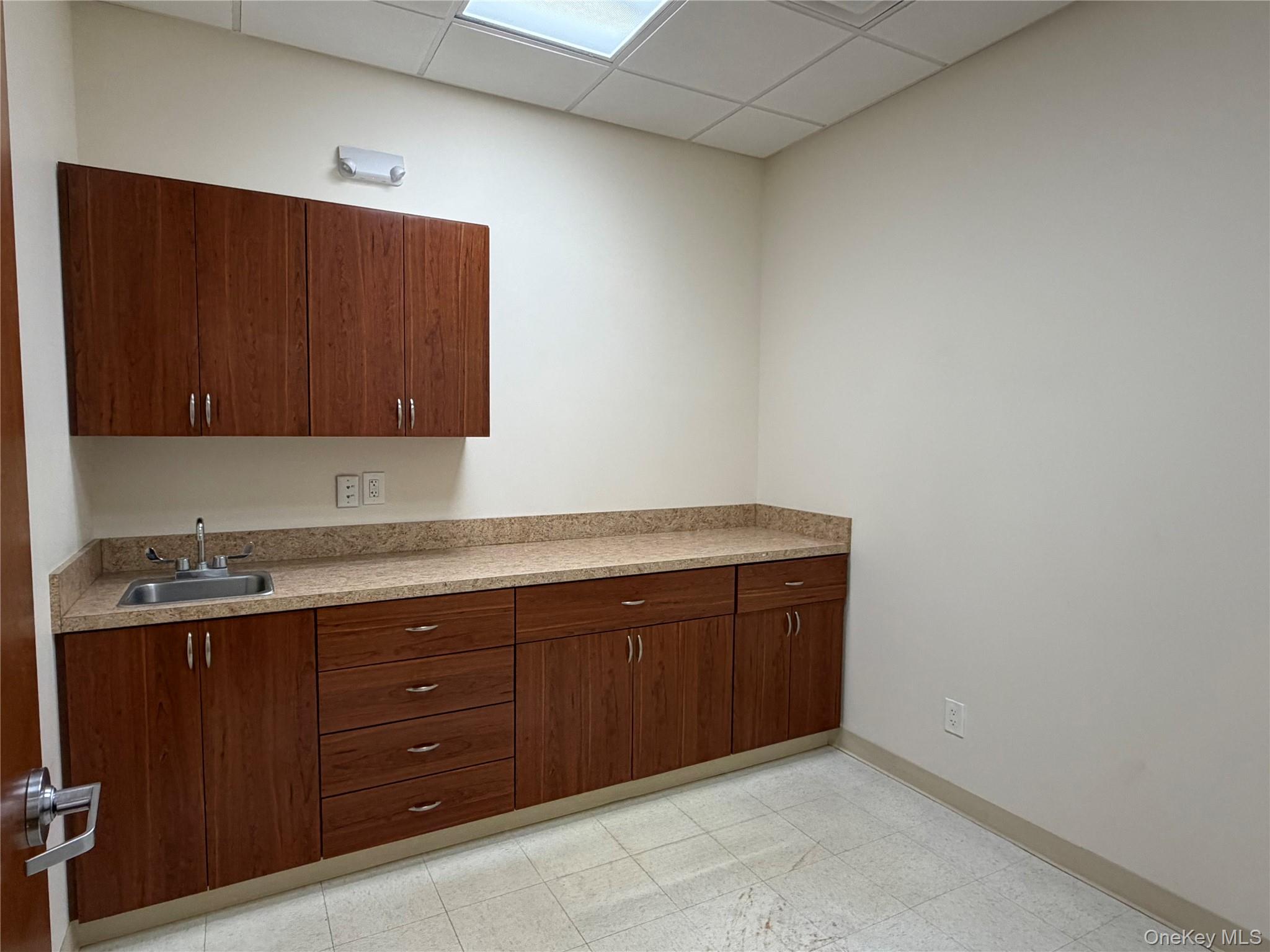 1787 Middle Country Road Property Photo 8