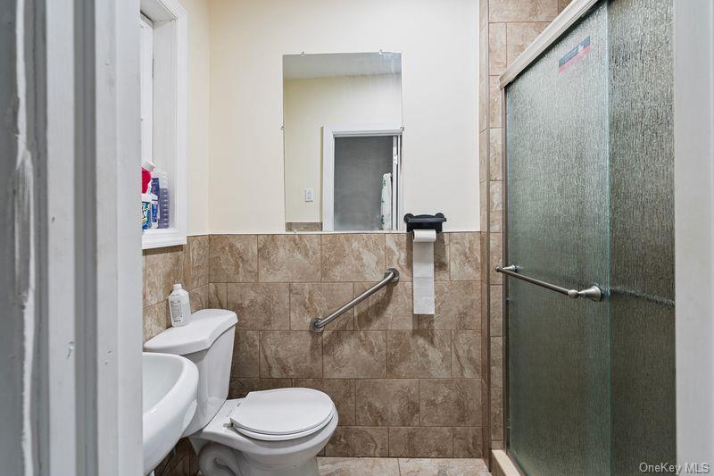 387 Ashford Street Property Photo 15