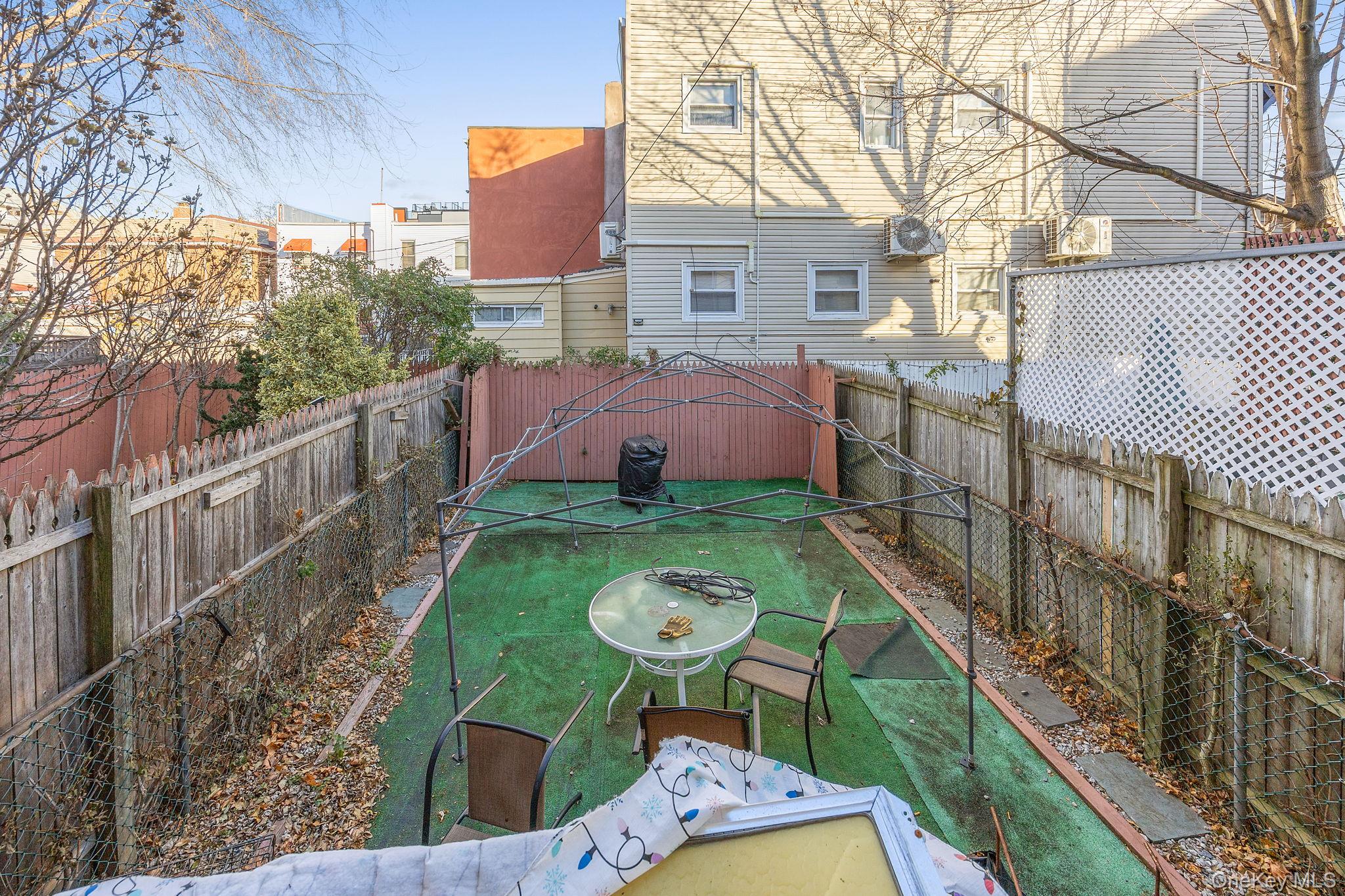 927 E 35th Street Property Photo 21