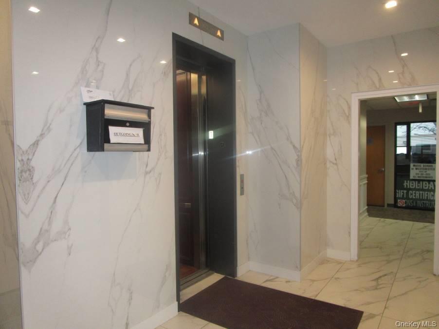 875 Mamaroneck Avenue 305 Property Photo 3